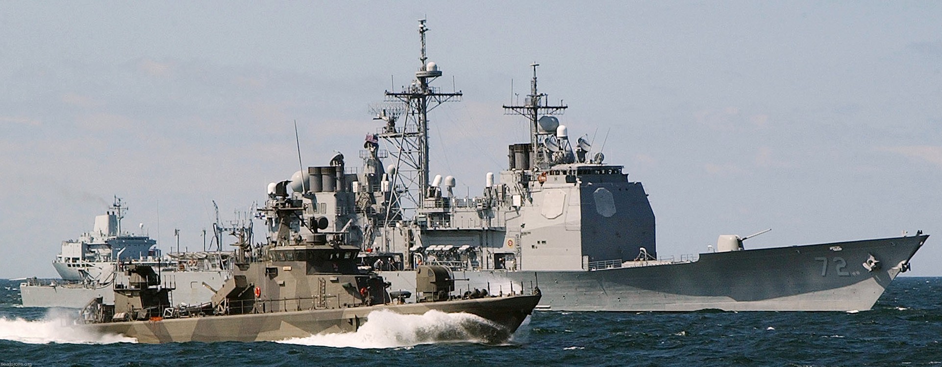 cg-72 uss vella gulf ticonderoga class guided missile cruiser navy 79 baltops 2003