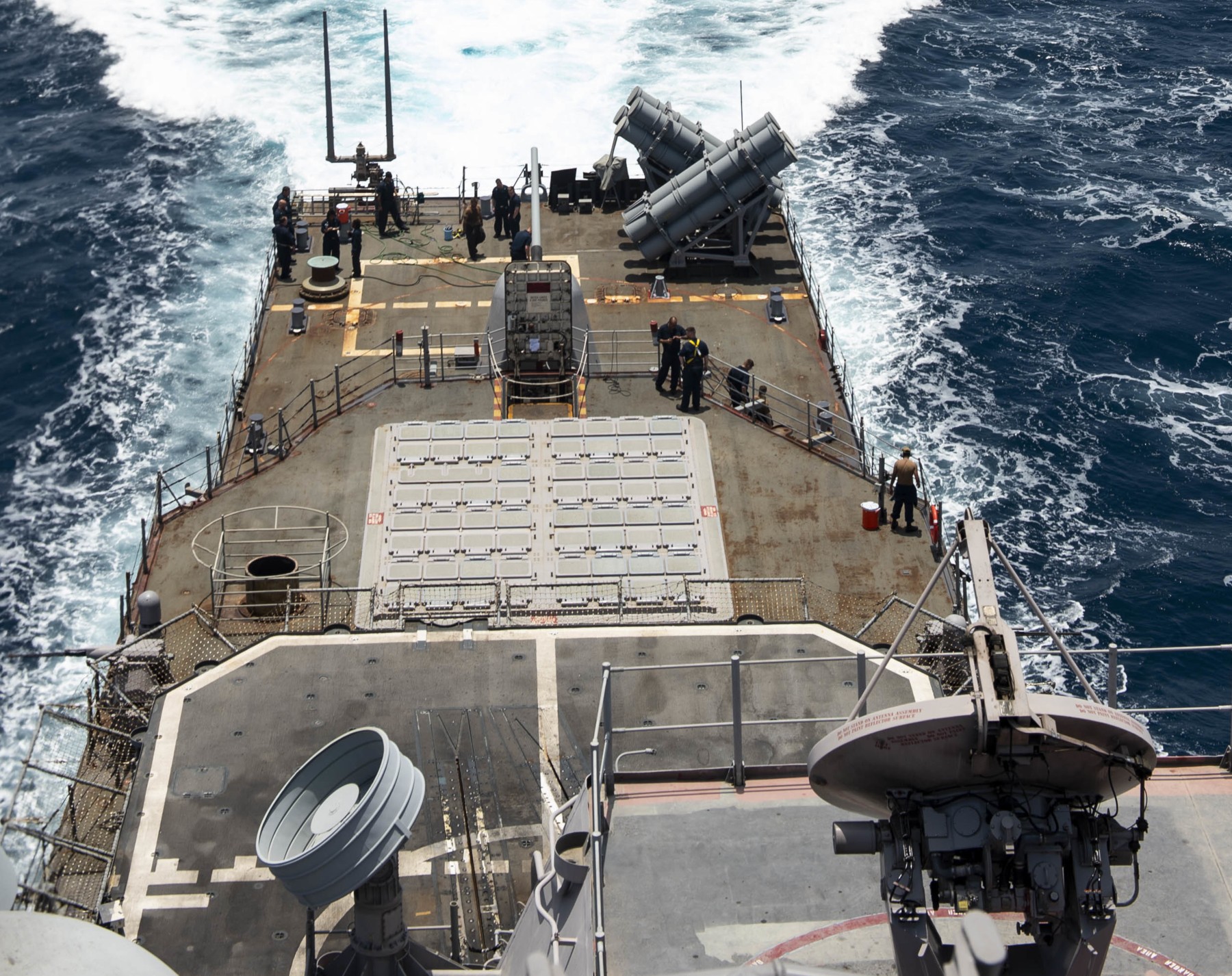 cg-72 uss vella gulf ticonderoga class guided missile cruiser us navy 129 mk.141 launcher harpoon mk.41 vls