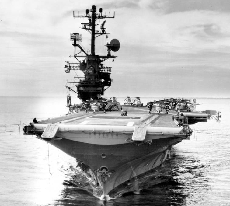 cv-11 uss intrepid essex class aircraft carrier us navy