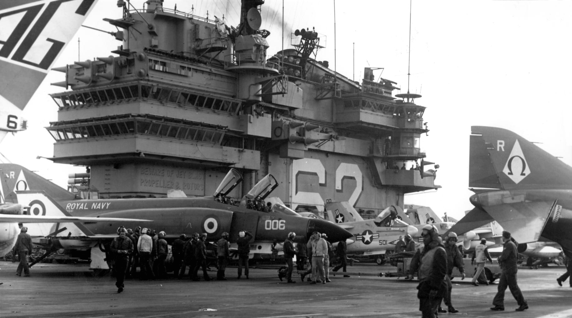 uss independence cv-62 royal navy phantom fg.1 892 nas ark royal 1971 21