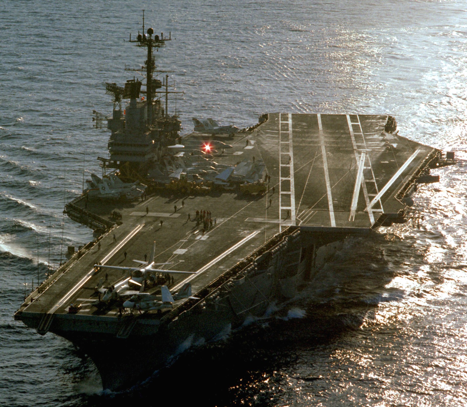 uss independence cv-62 forrestal class aircraft carrier air wing cvw-6 1979 36
