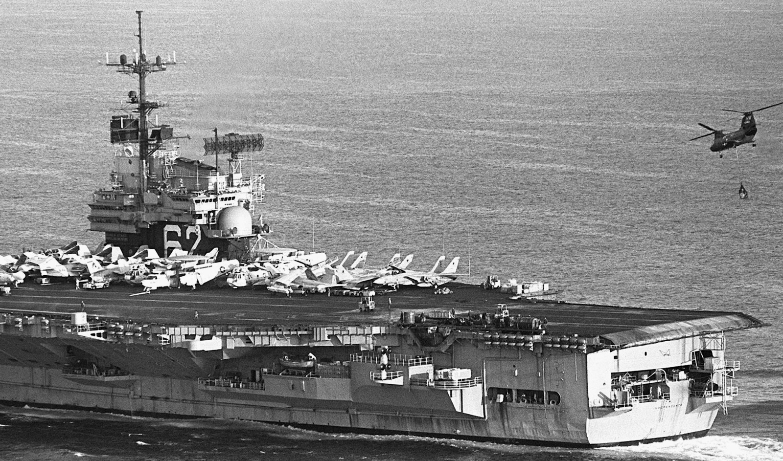 uss independence cv-62 forrestal class aircraft carrier air wing cvw-6 58