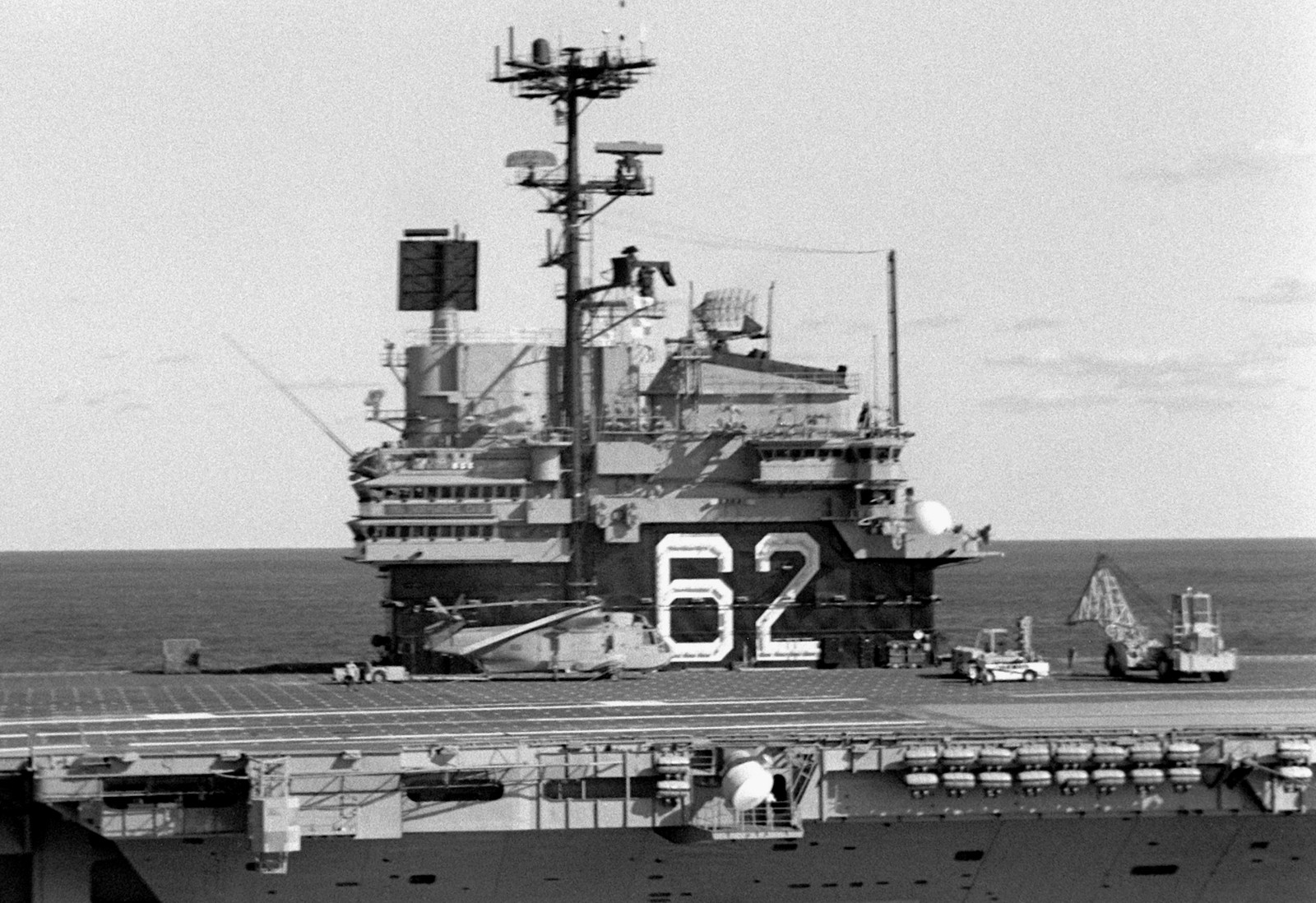 uss independence cv-62 forrestal class aircraft carrier 67