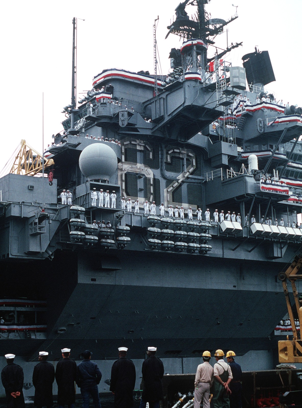 uss independence cv-62 forrestal class aircraft carrier fleet activities yokosuka japan arriving 100