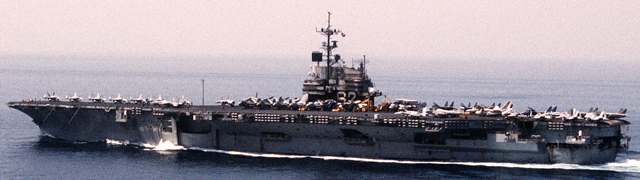 uss independence cv-62 forrestal class aircraft carrier operation desert shield 1992 112