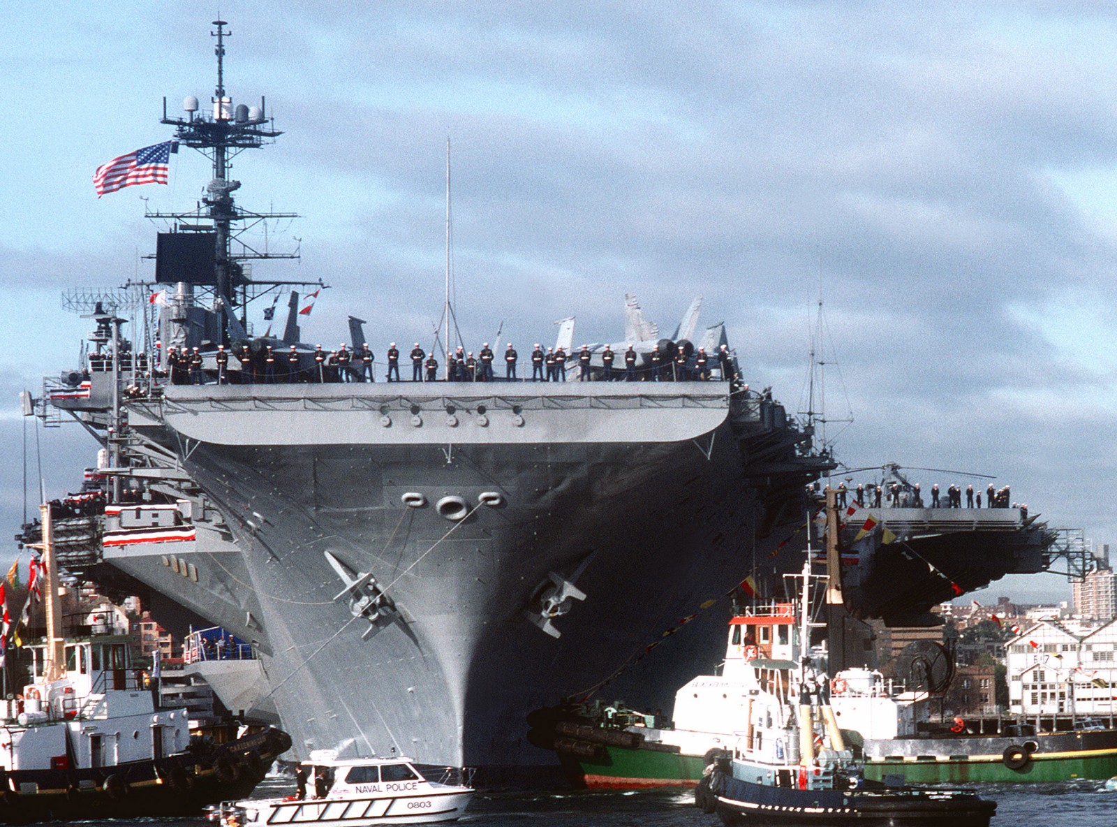 uss independence cv-62 forrestal class aircraft carrier sydney australia visit 1992 113