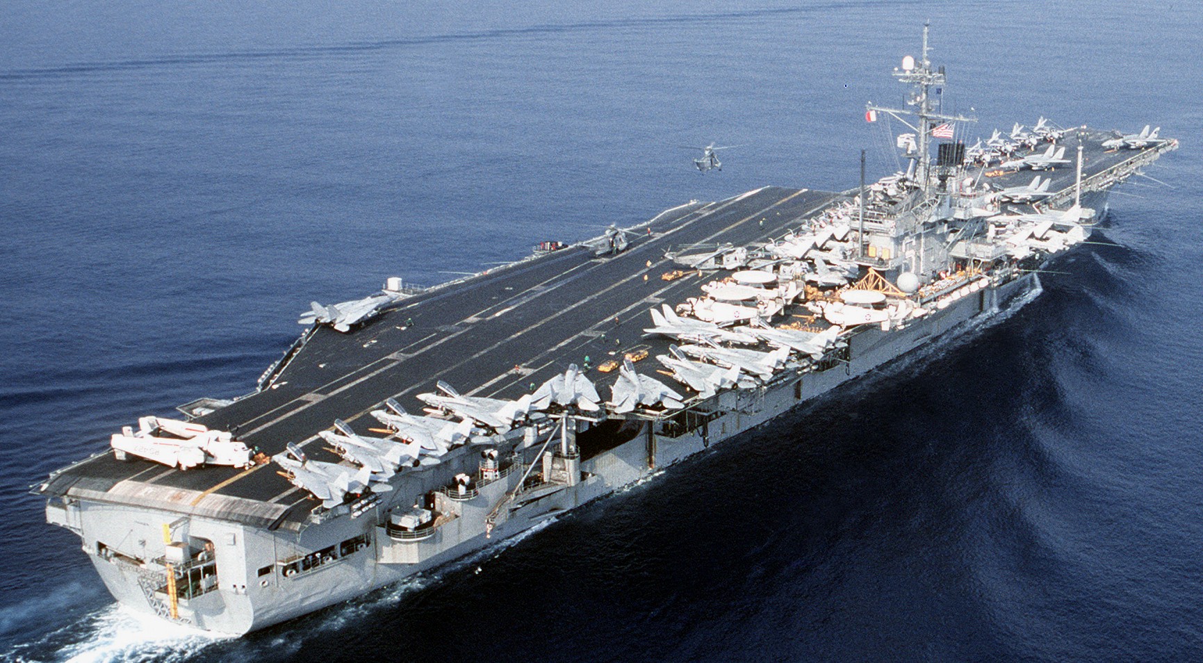 uss independence cv-62 forrestal class aircraft carrier operation southern watch 1992 118