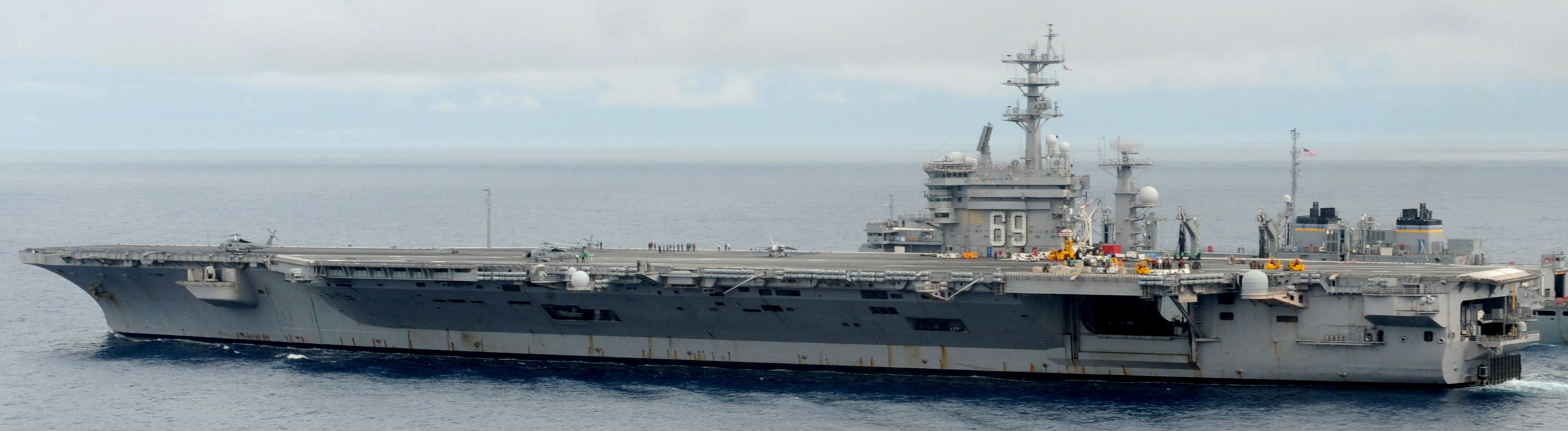 uss dwight d. eisenhower cvn-69 aircraft carrier 2011 143