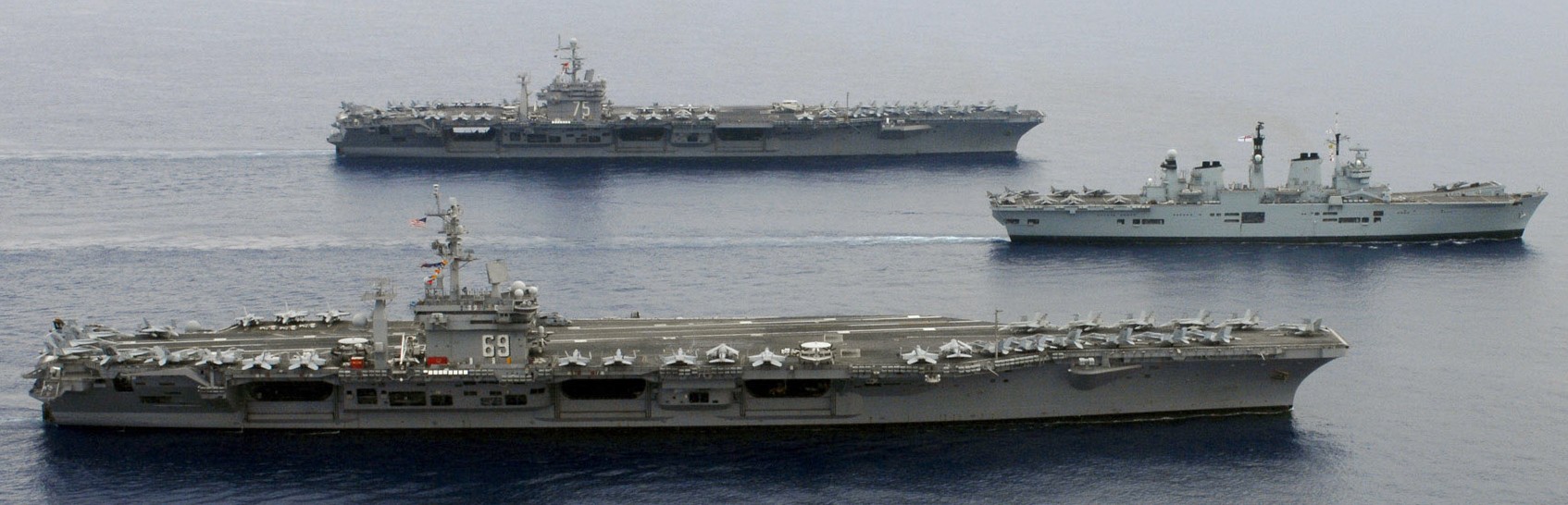 uss dwight d. eisenhower cvn-69 aircraft carrier 2007 189
