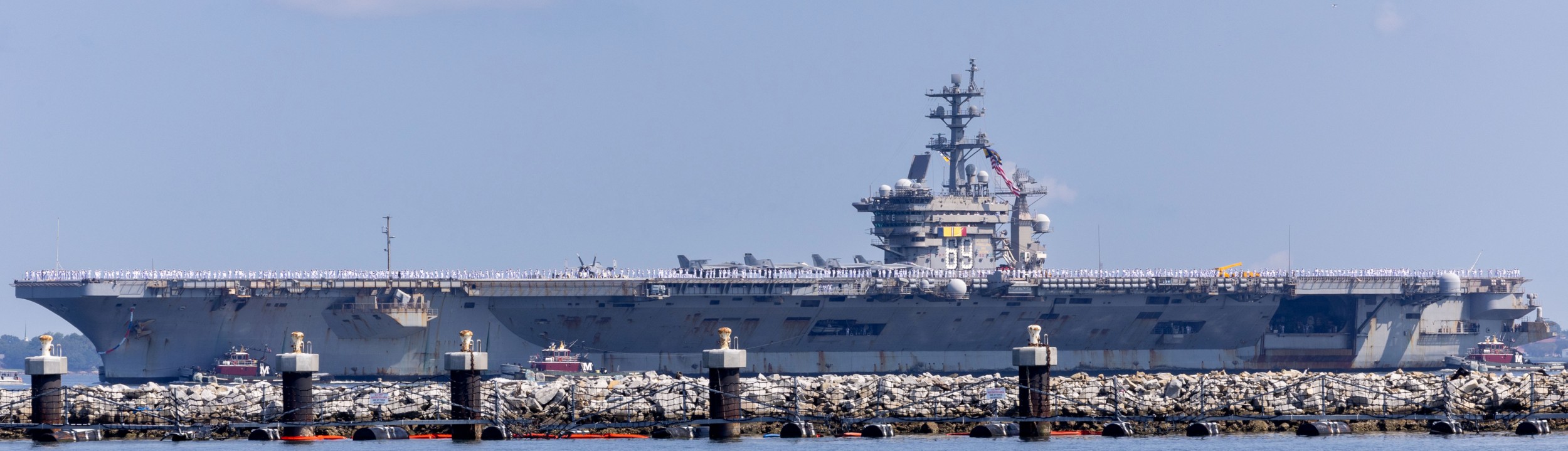 cvn-69 uss dwight d. eisenhower aircraft carrier return naval station norfolk virginia july 2024