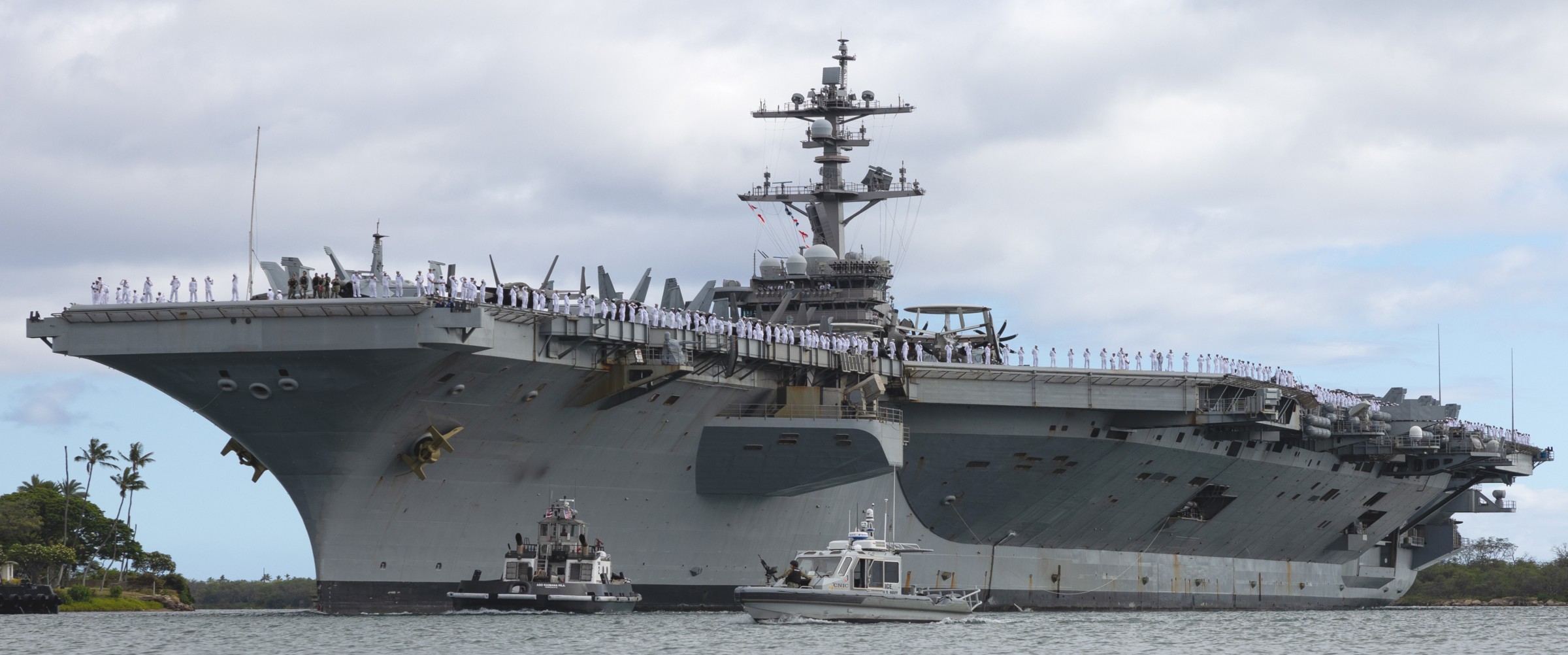 cvn-70 uss carl vinson nimitz class aircraft carrier joint base pearl harbor hickam hawaii rimpac 388