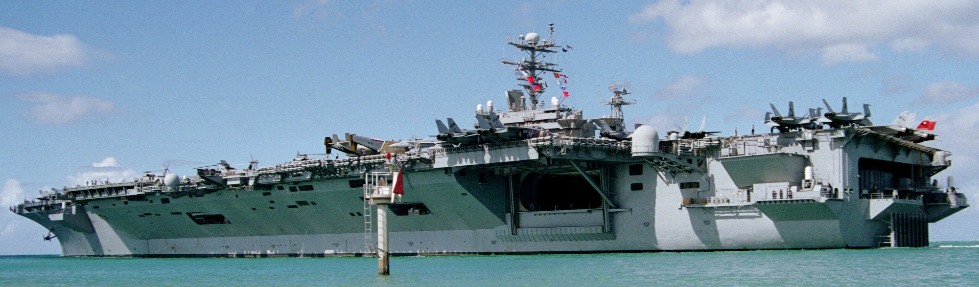 cvn-72 uss abraham lincoln nimitz class aircraft carrier air wing cvw-14 us navy naval station pearl harbor hawaii 106