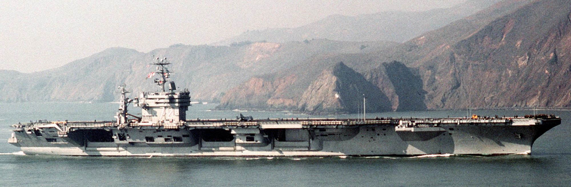 cvn-72 uss abraham lincoln nimitz class aircraft carrier us navy nas alameda california 167