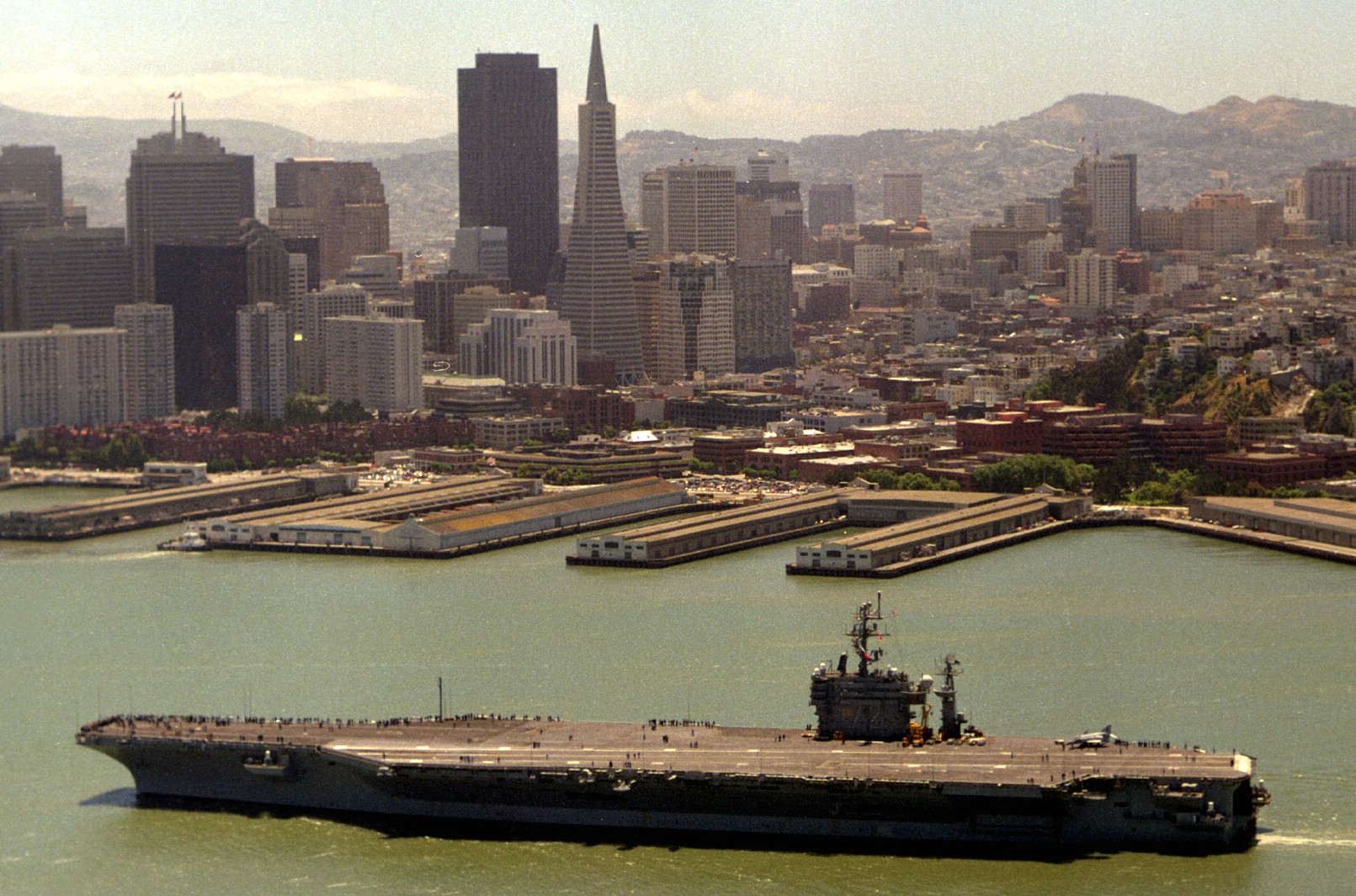 cvn-72 uss abraham lincoln nimitz class aircraft carrier us navy san francisco california 191