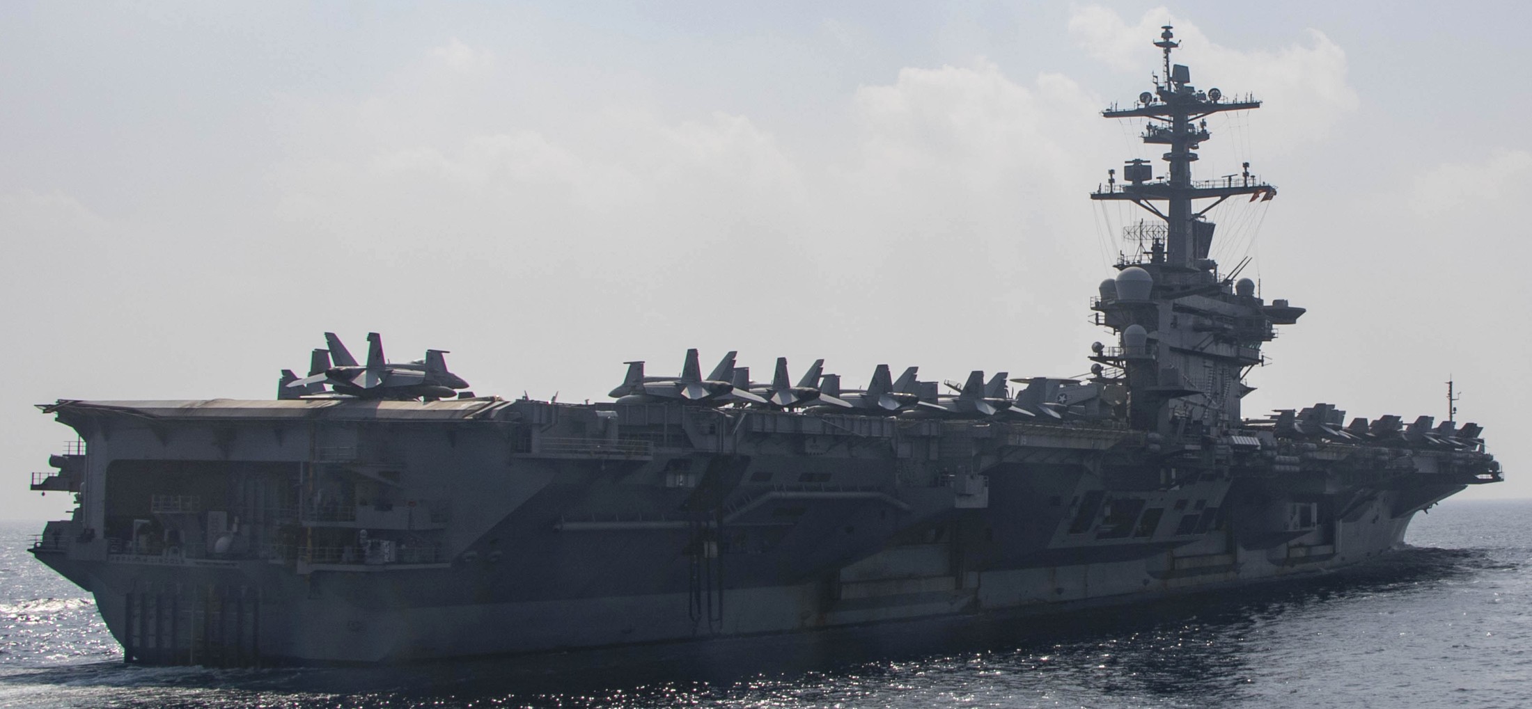 cvn-72 uss abraham lincoln aircraft carrier 5th fleet aor 2024 213