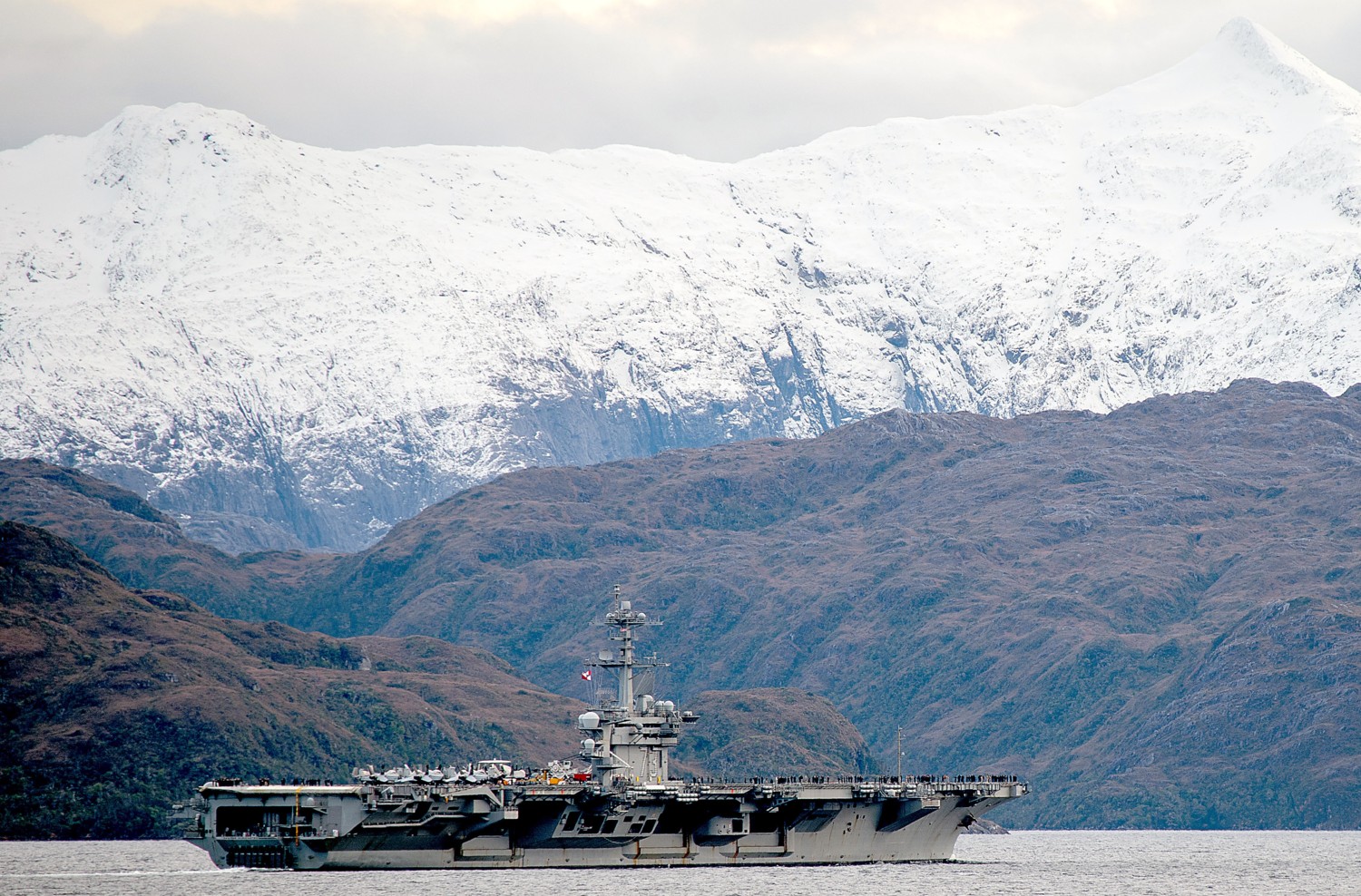 cvn-73 uss george washington nimitz class aircraft carrier strait of magellan southern seas 2024