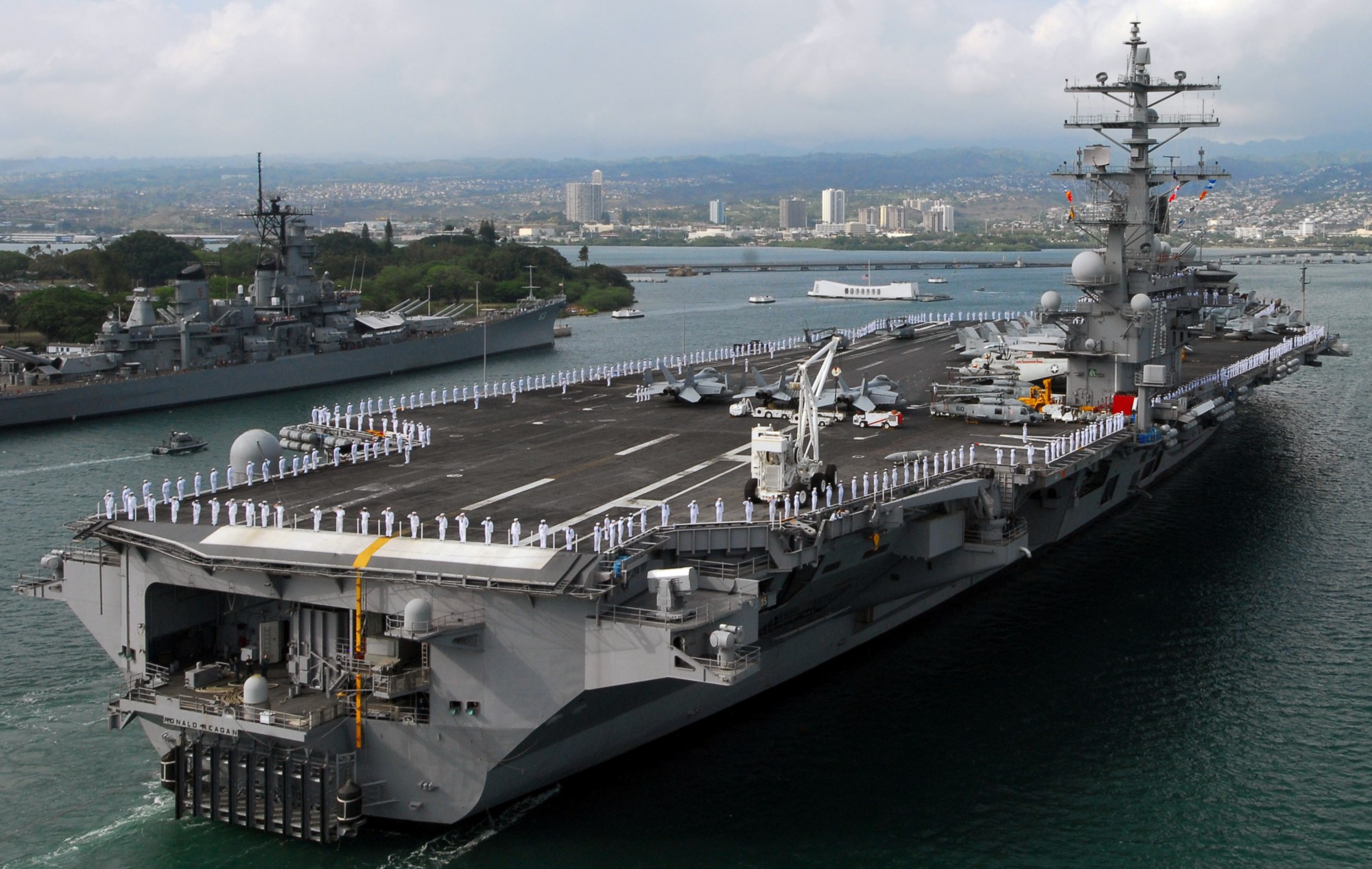 cvn-76 uss ronald reagan aircraft carrier cvw-14 2010 32 pearl harbor hawaii