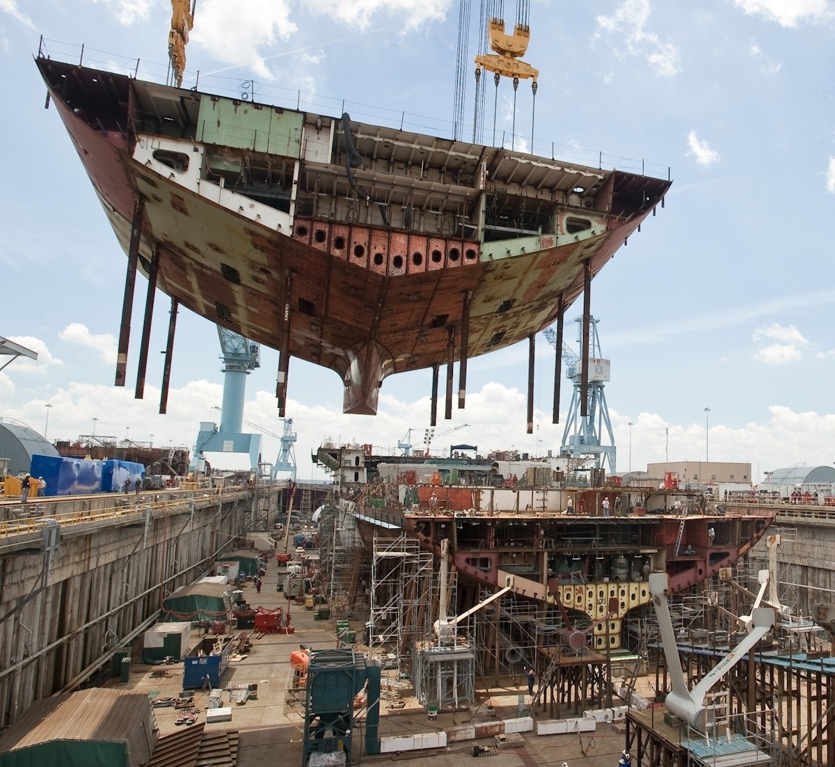 cvn-78 uss gerald r. ford aircraft carrier us navy construction newport news shipbuilding 2011 04