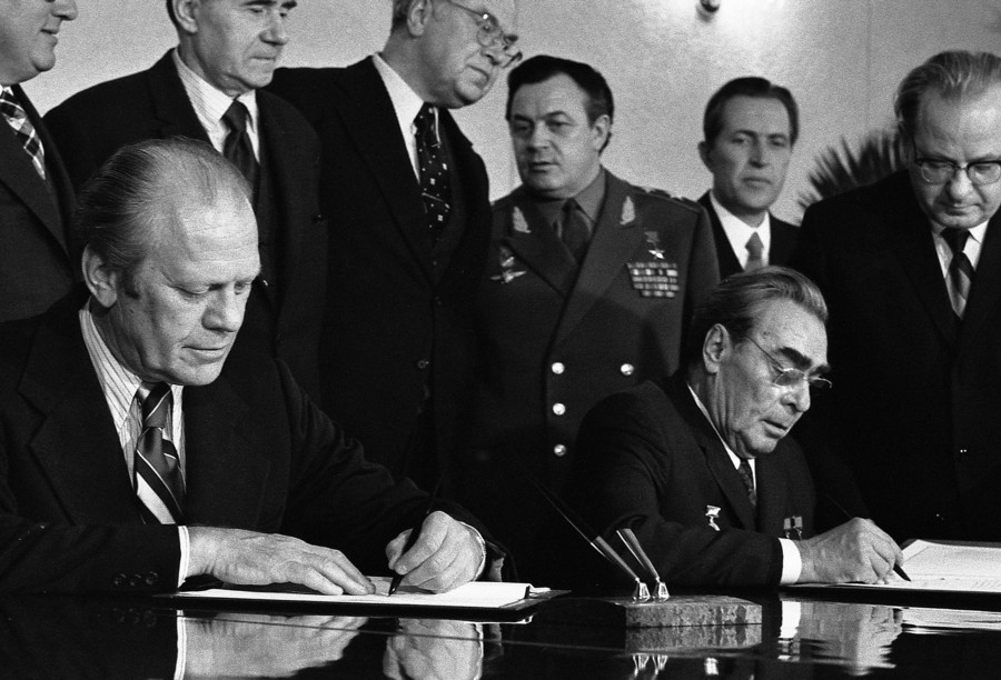 gerald r. ford president usa brezhnev leonid sovjet union