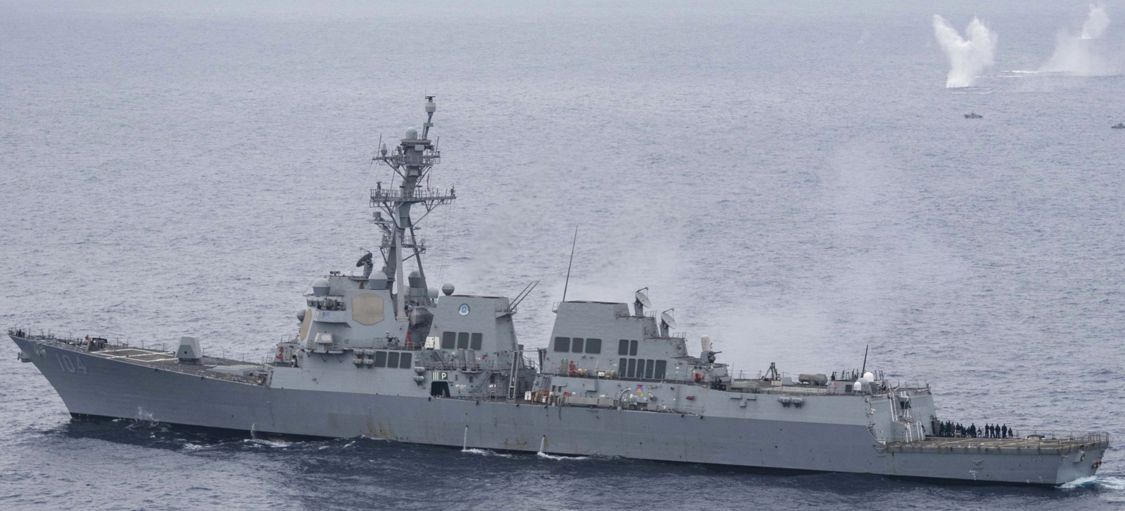 ddg-104 uss sterett arleigh burke class guided missile destroyer live fire exercise 87