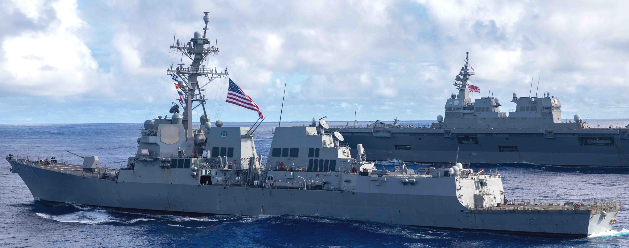 ddg-104 uss sterett arleigh burke class guided missile destroyer pacific ocean 2024 90