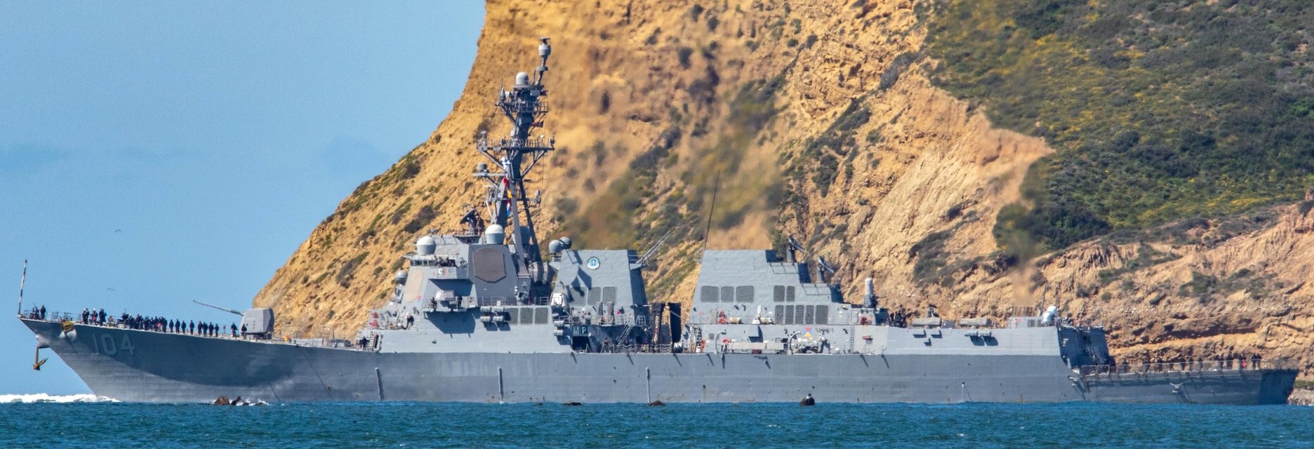 ddg-104 uss sterett arleigh burke class guided missile destroyer san diego california 93