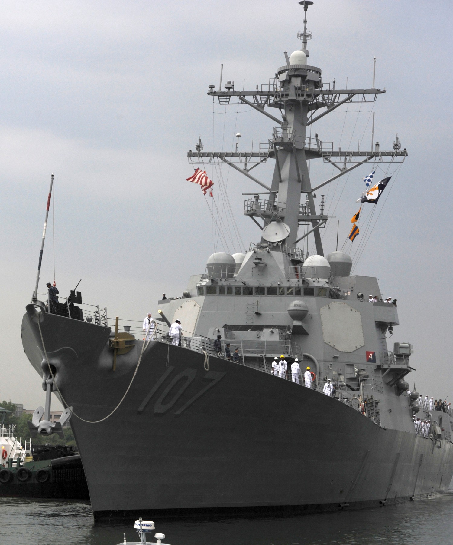 ddg-107 uss gravely arleigh burke class guided missile destroyer aegis us navy boston massachusetts 33p