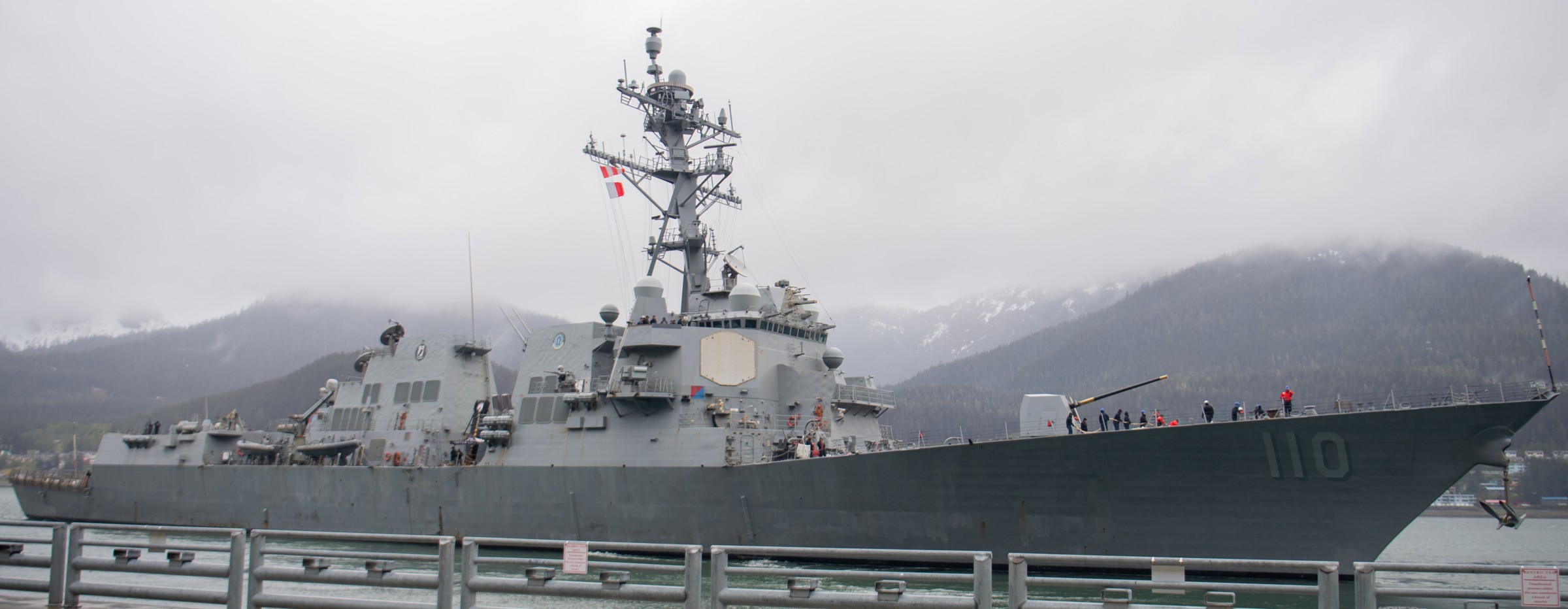 ddg-110 uss william p. lawrence arleigh burke class guided missile destroyer juneau alaska 2024 94