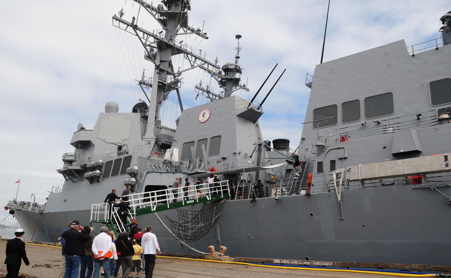 ddg-111 uss spruance arleigh burke class guided missile destroyer aegis us navy san francisco fleet week 03