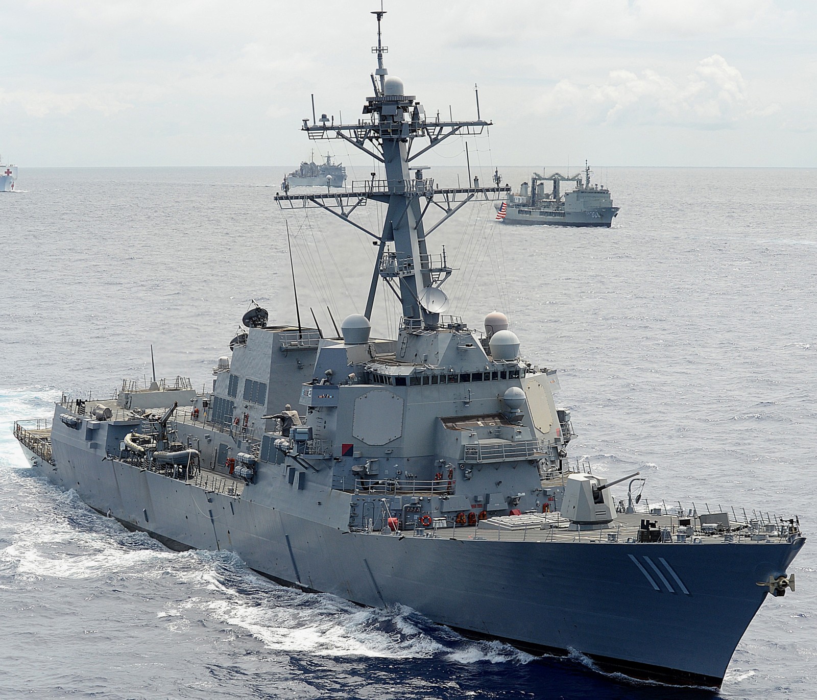 ddg-111 uss spruance arleigh burke class guided missile destroyer aegis us navy exercise rimpac 2014 12