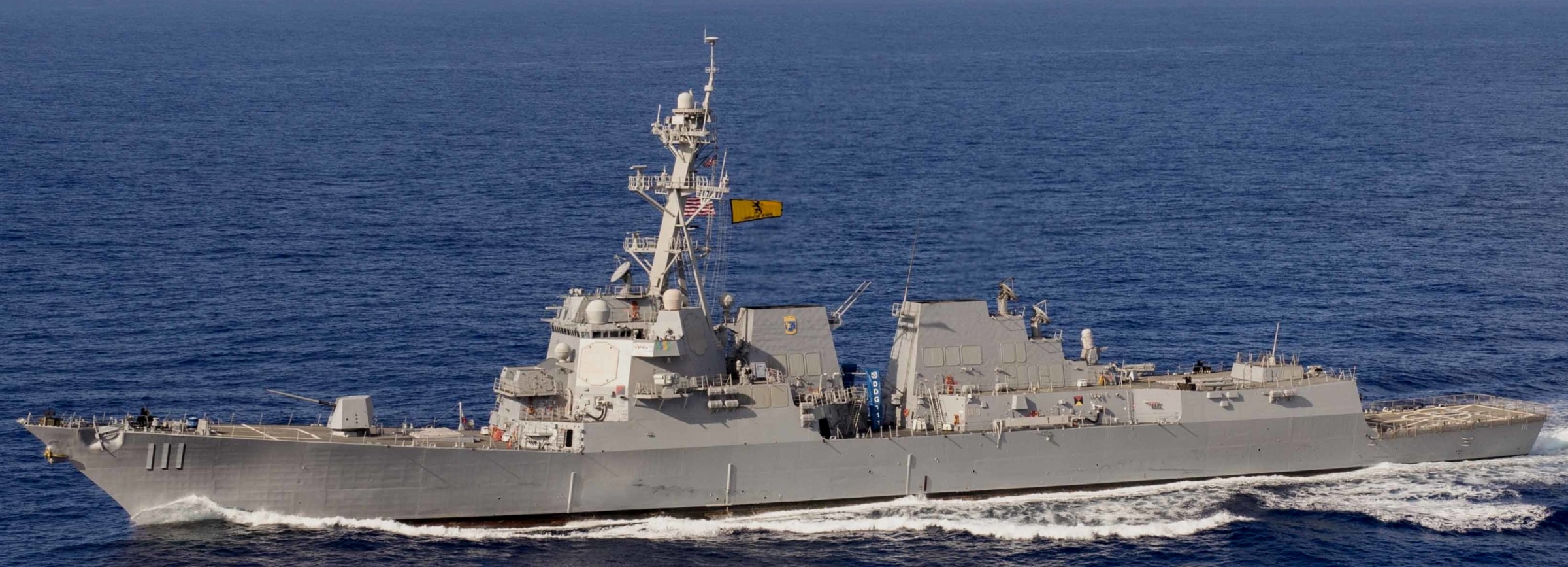 ddg-111 uss spruance arleigh burke class guided missile destroyer aegis us navy 21