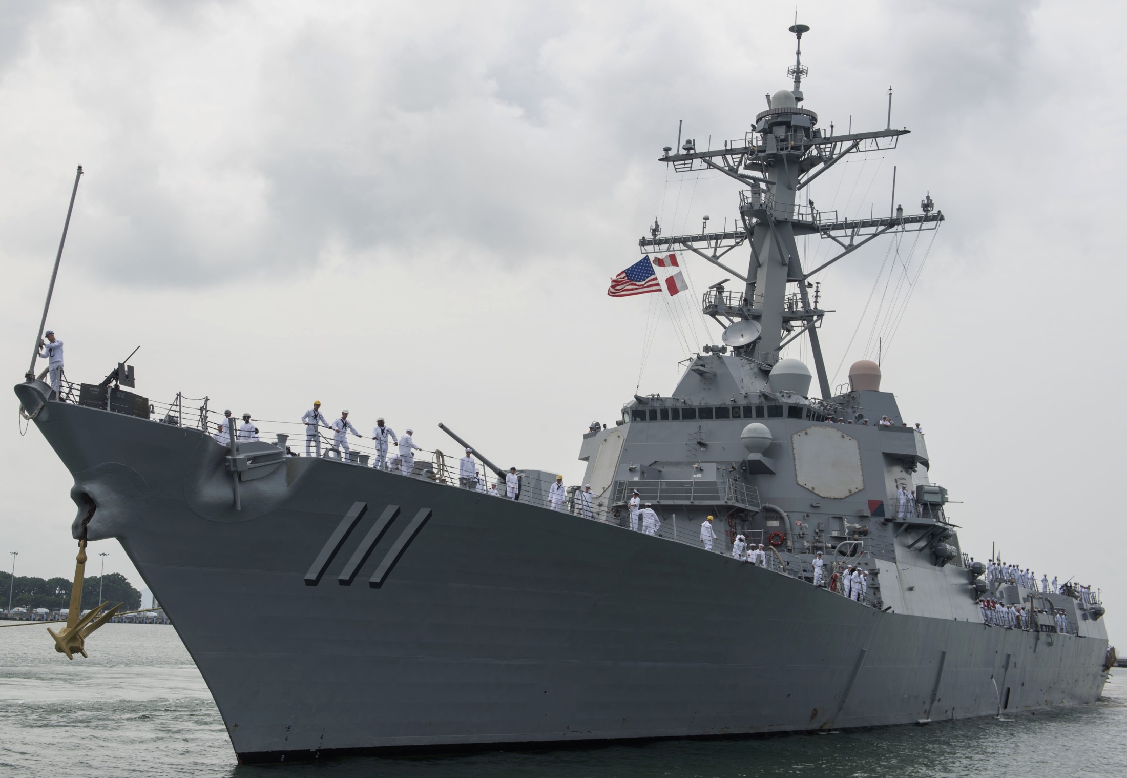 ddg-111 uss spruance arleigh burke class guided missile destroyer aegis us navy changi naval base singapore 24