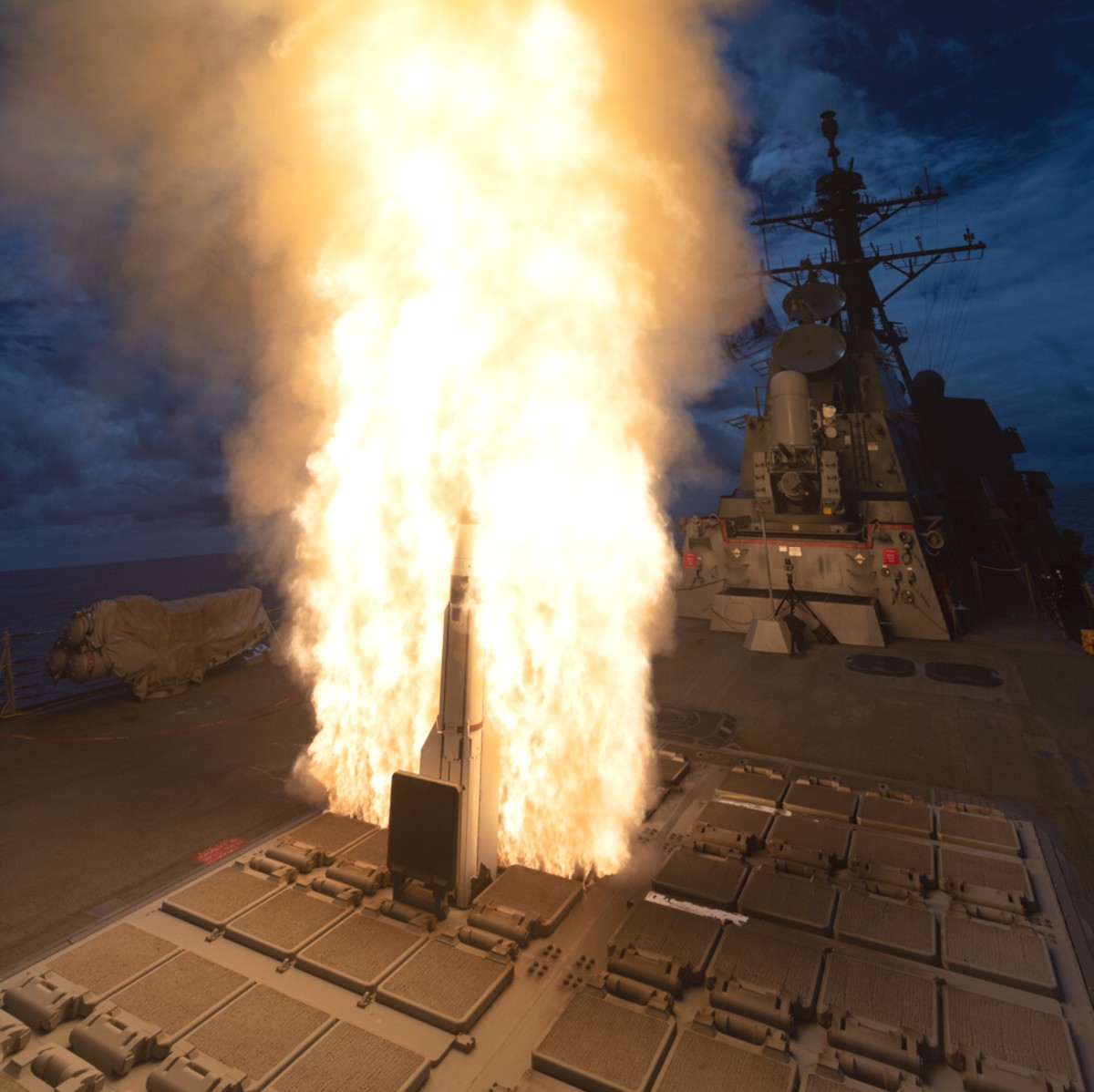 ddg-120 uss carl m. levin arleigh burke class guided missile destroyer rim-161b standard sm-3 block ia 53
