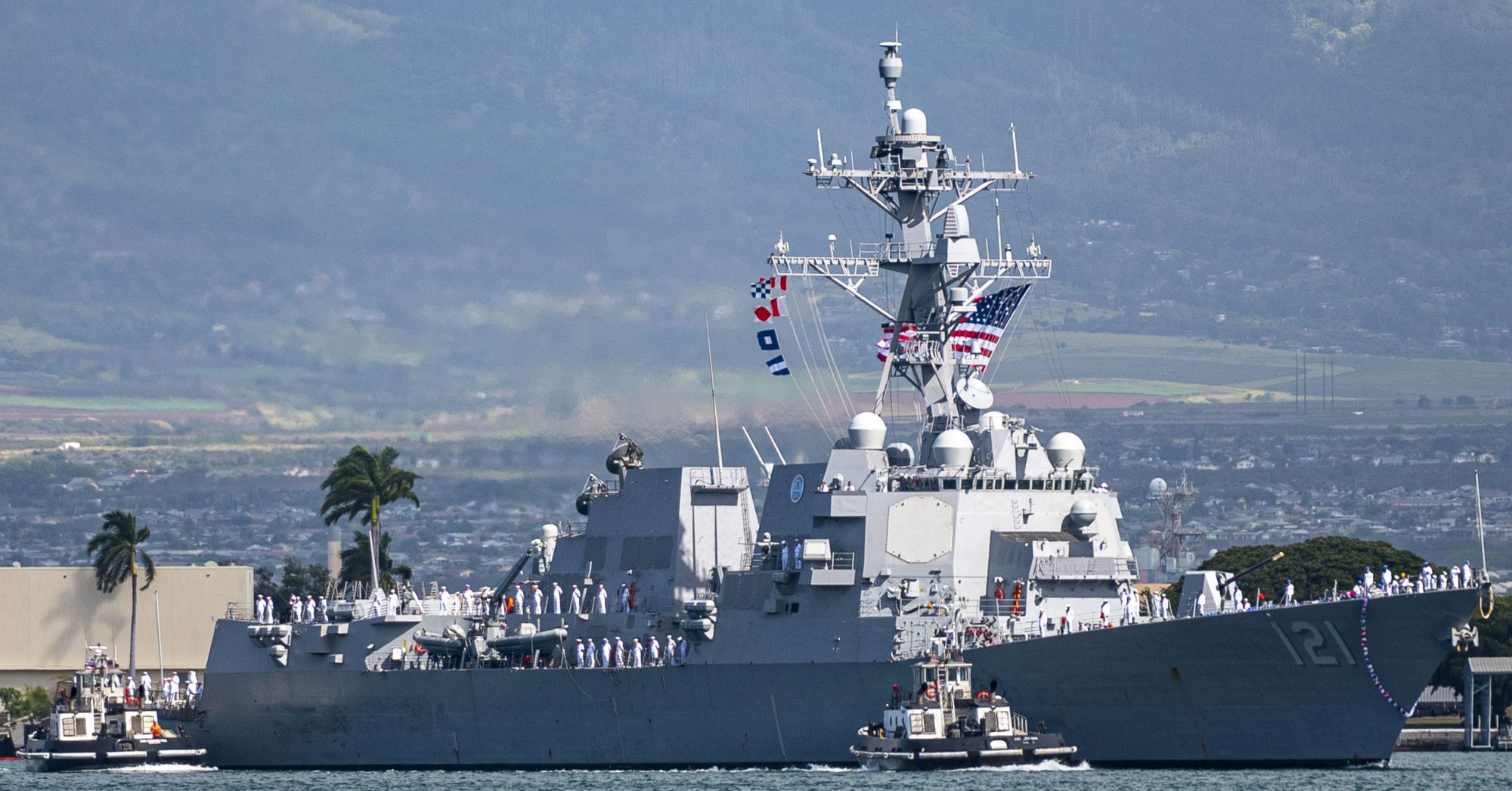 ddg-121 uss frank e. petersen jr. arleigh burke class guided missile destroyer us navy aegis 24 jbphh pearl harbor hickam hawaii