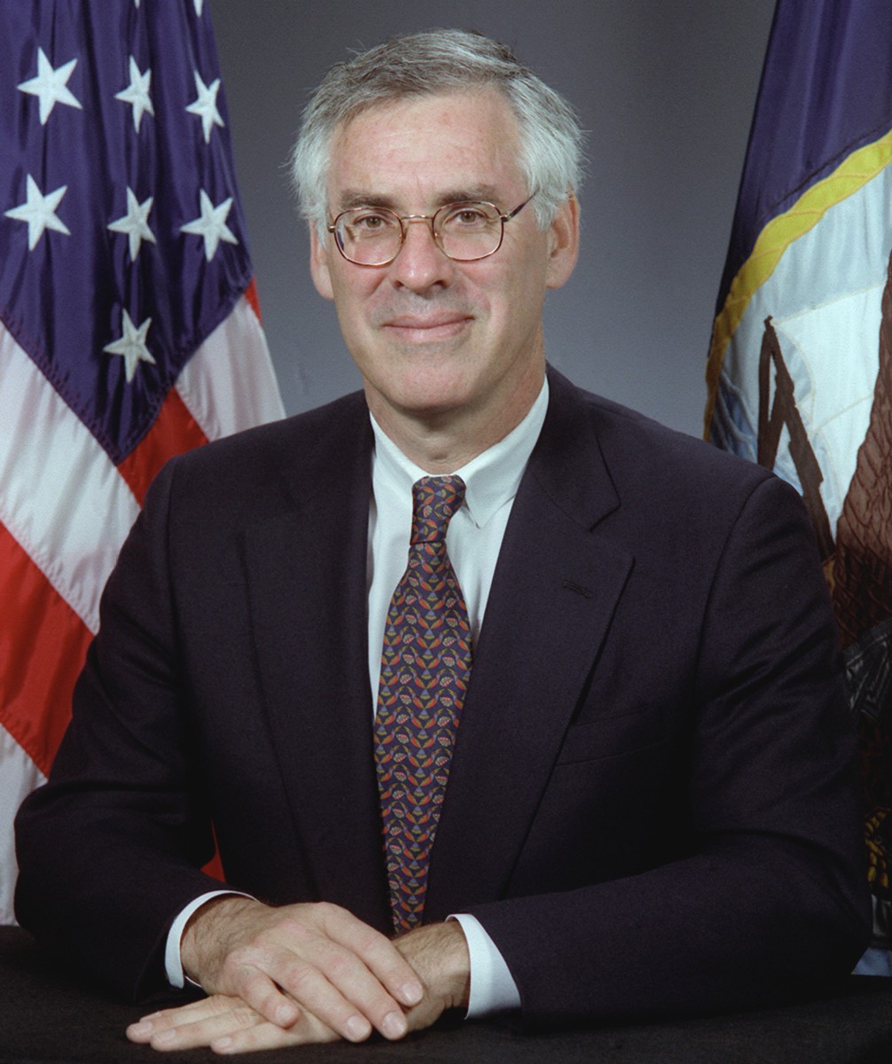 richard j. danzig secretary of the navy 02