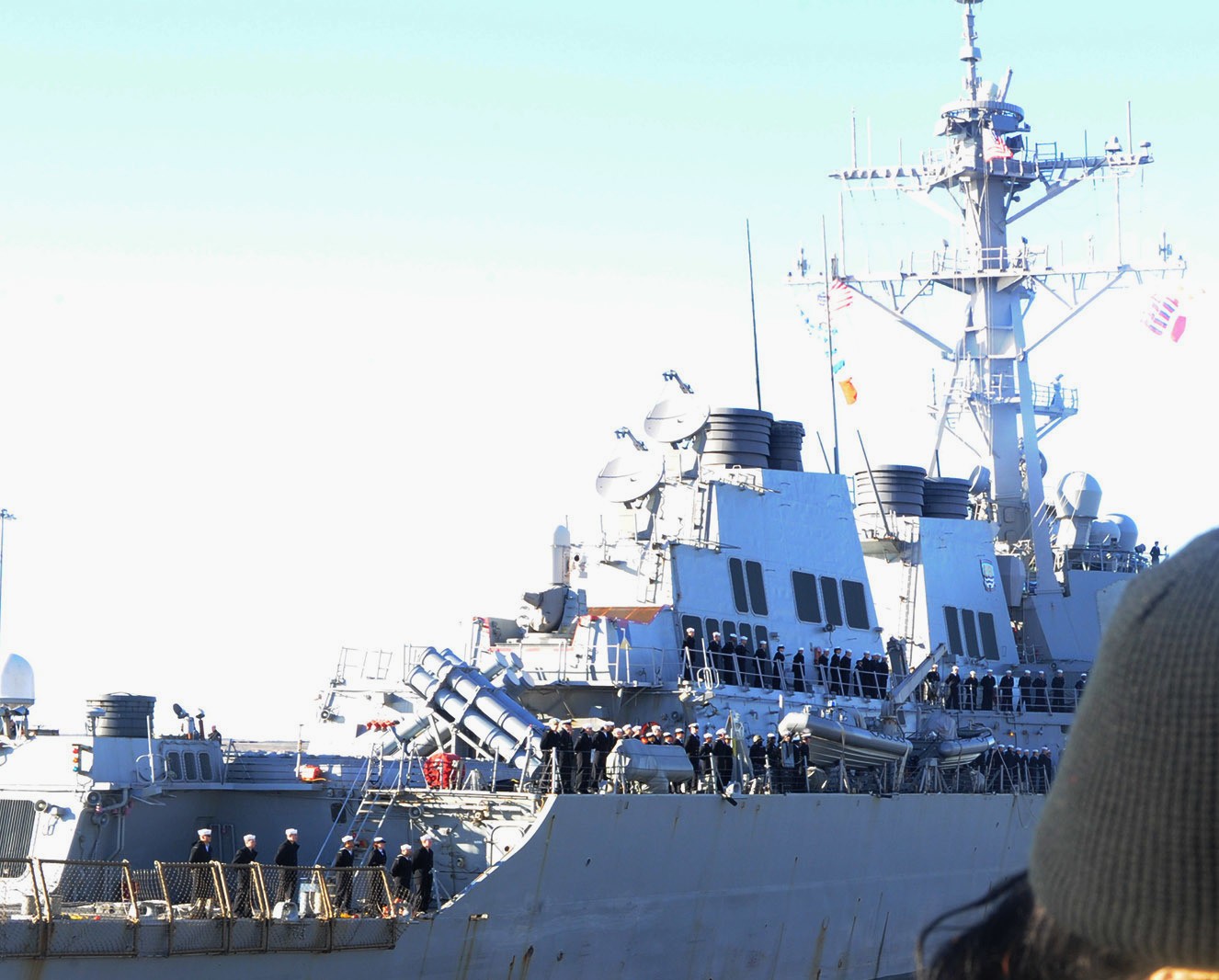 ddg-52 uss barry guided missile destroyer us navy 112 departong norfolk for yokosuka