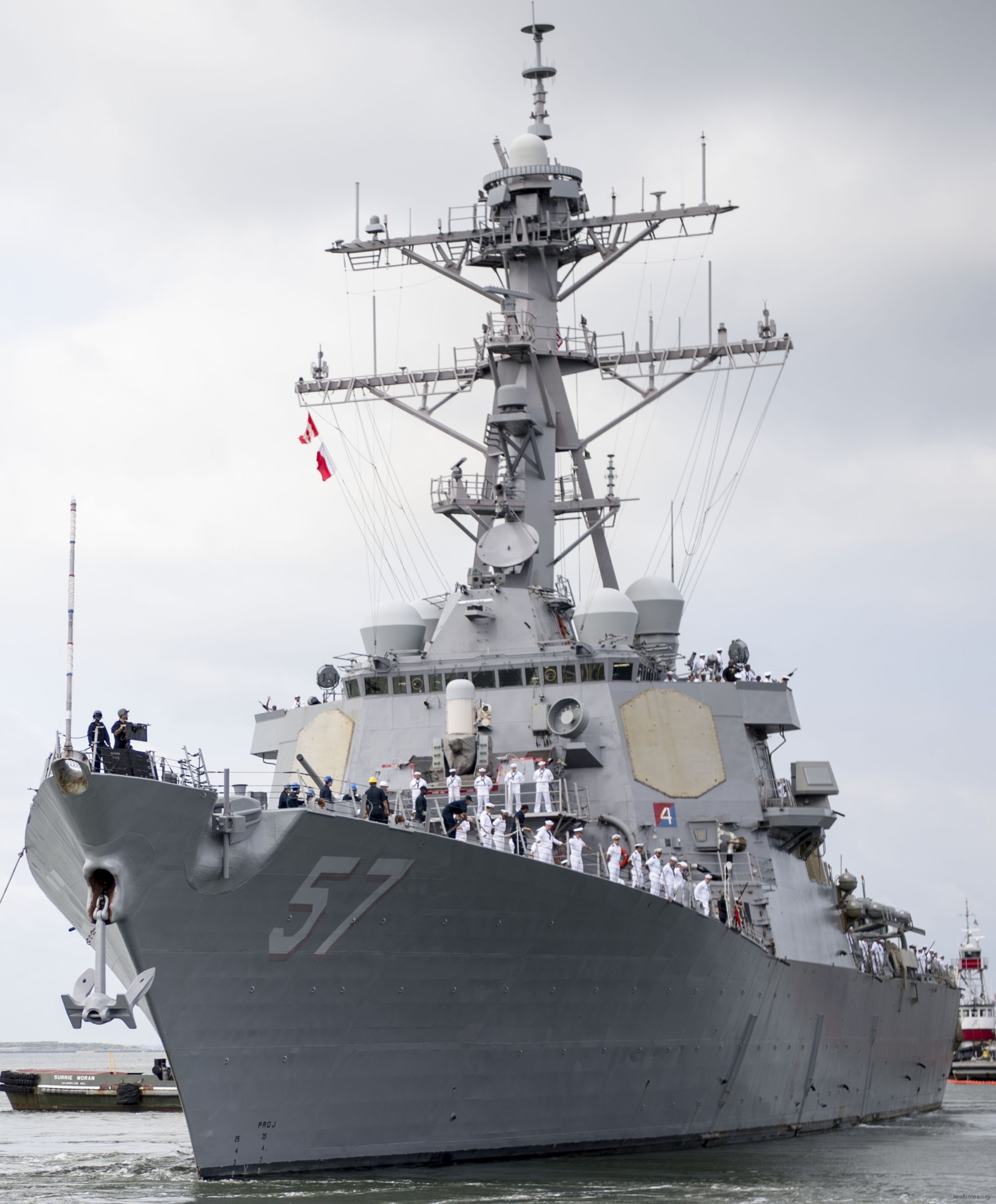 ddg-57 uss mitscher arleigh burke class guided missile destroyer us navy 96 departing norfolk