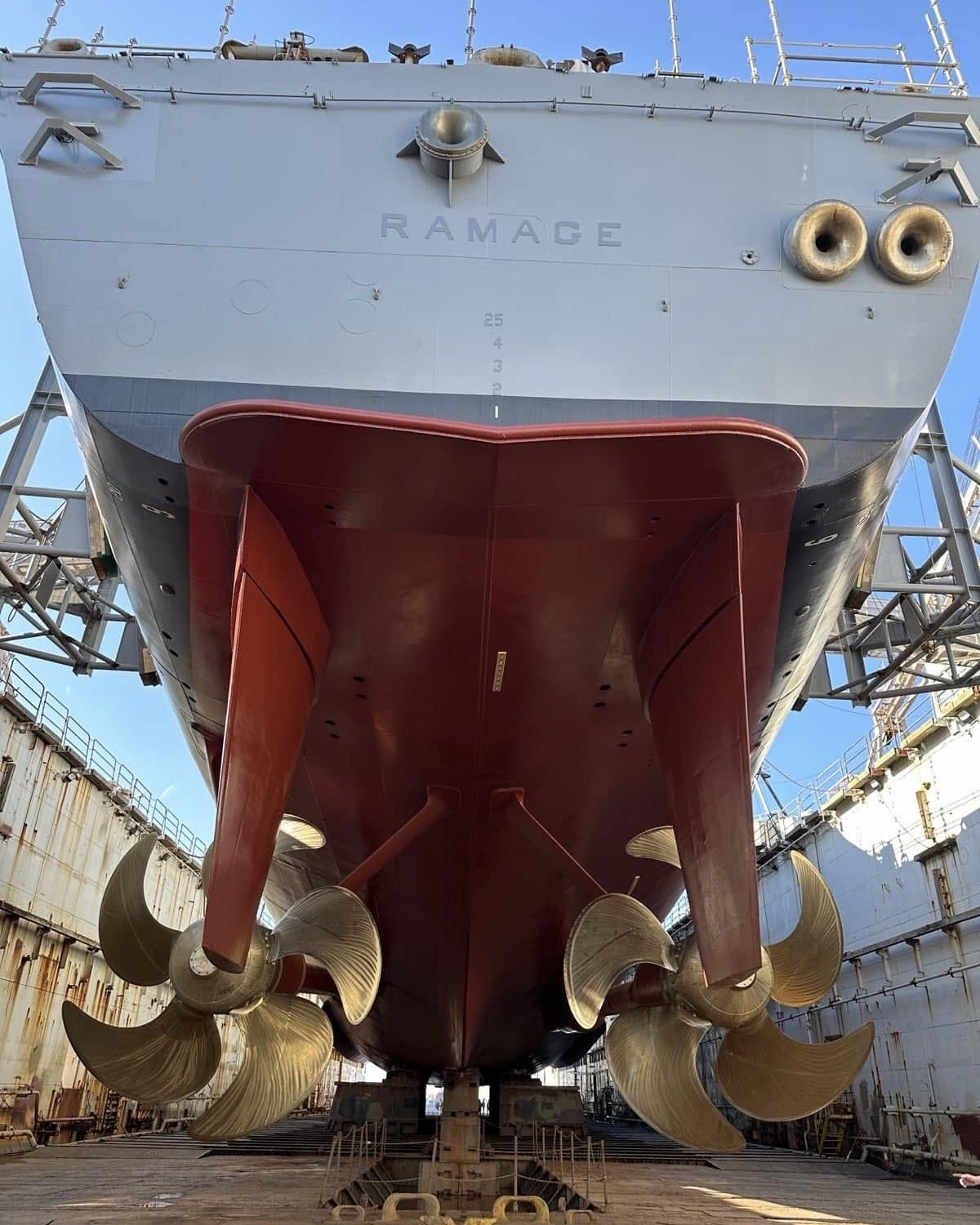 ddg-61 uss ramage guided missile destroyer dry-dock bae systems jacksonville florida dsra 2025