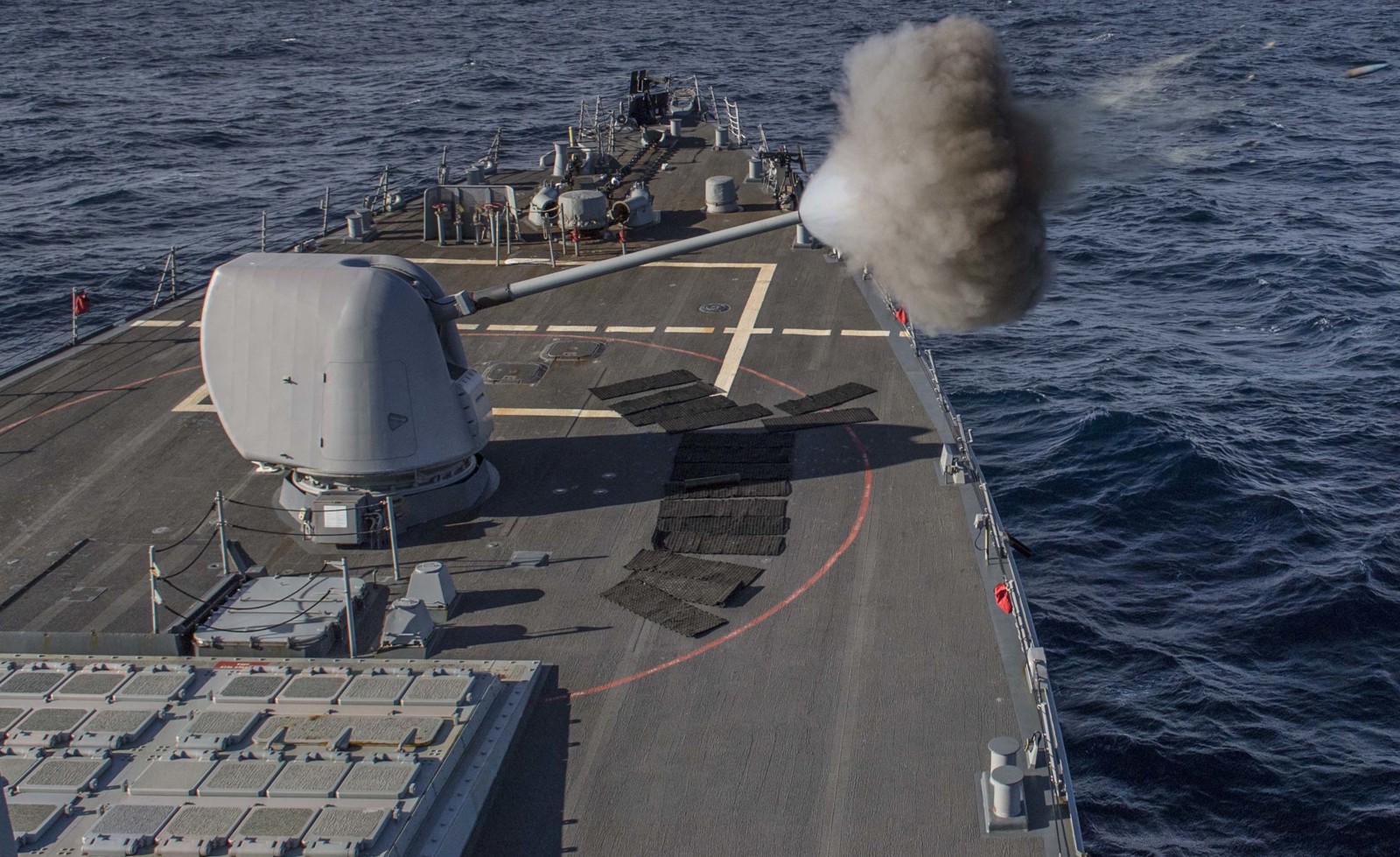 ddg-64 uss carney guided missile destroyer mk.45 mod.2 gun fire 2017 148