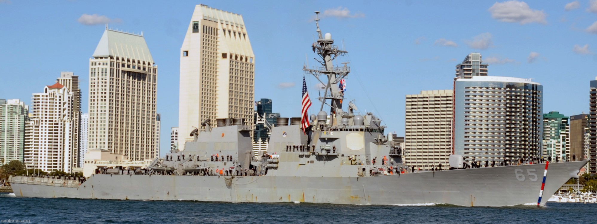 ddg-65 uss benfold arleigh burke class destroyer navy 29 san diego