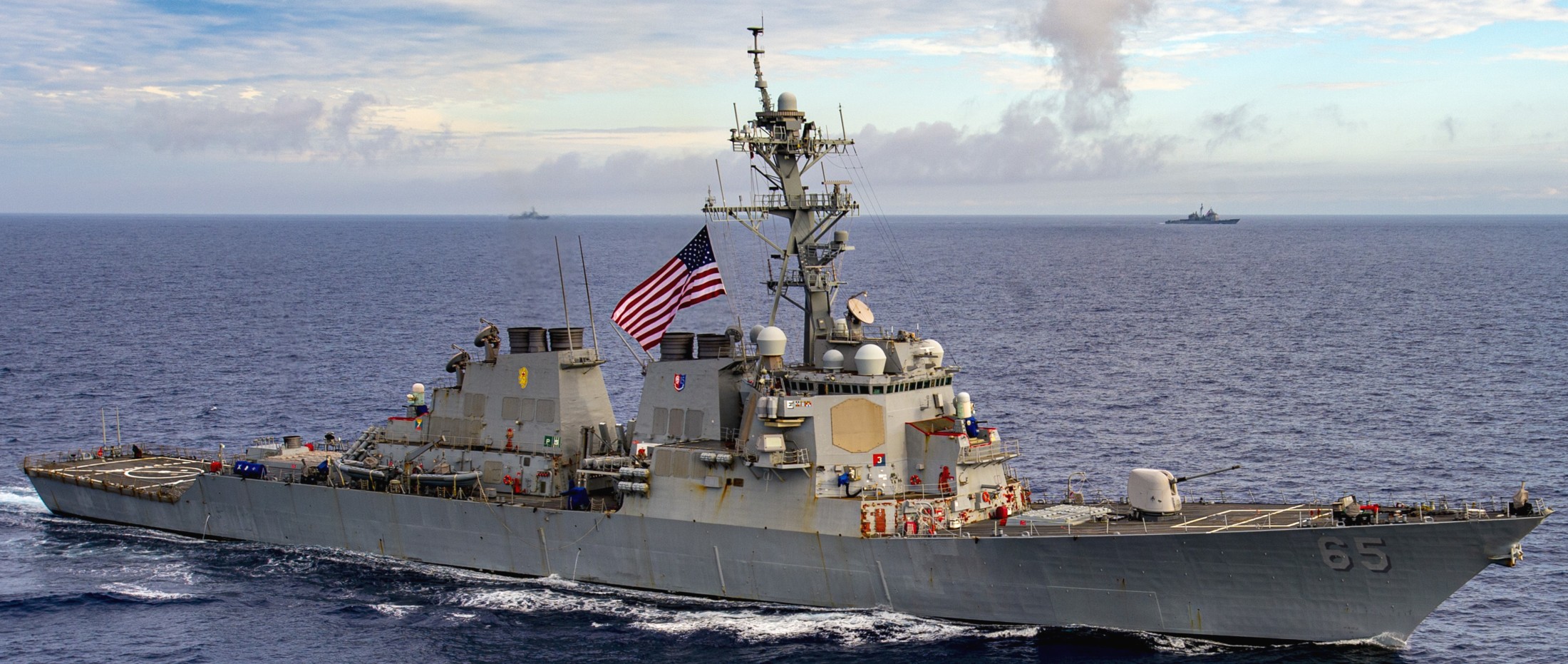 ddg-65 uss benfold guided missile destroyer june 2022 80