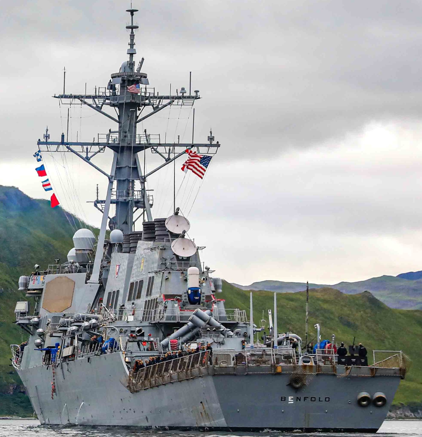 ddg-65 uss benfold guided missile destroyer dutch harbor alaska 89