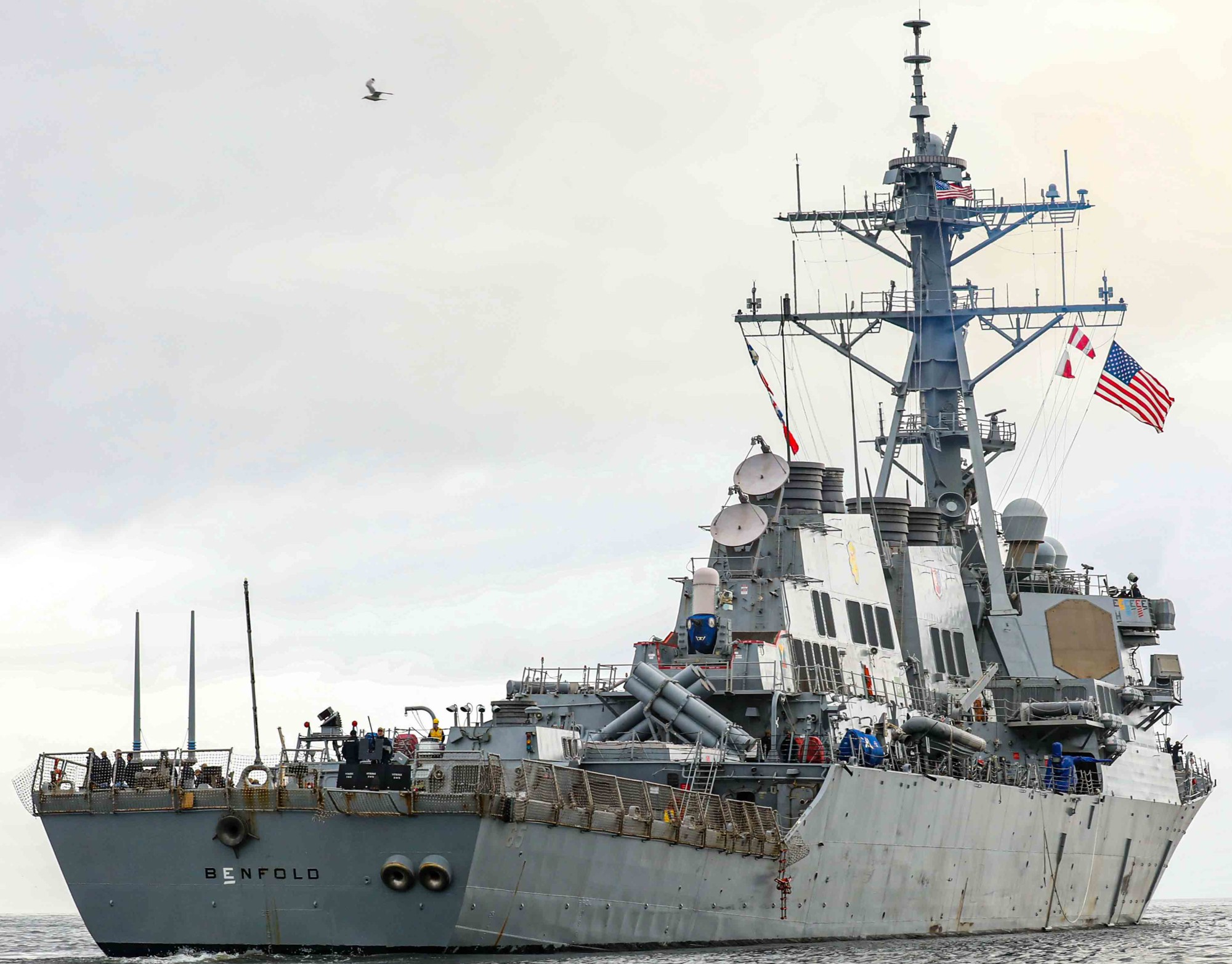 ddg-65 uss benfold guided missile destroyer dutch harbor alaska 90
