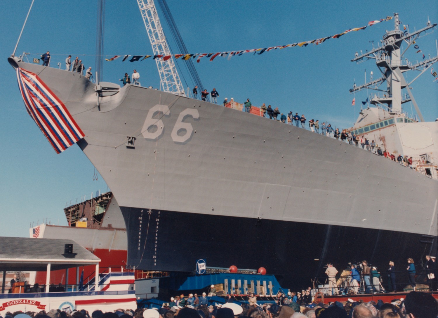 ddg-66 uss gonzalez guided missile destroyer christening launching bath iron works 1995
