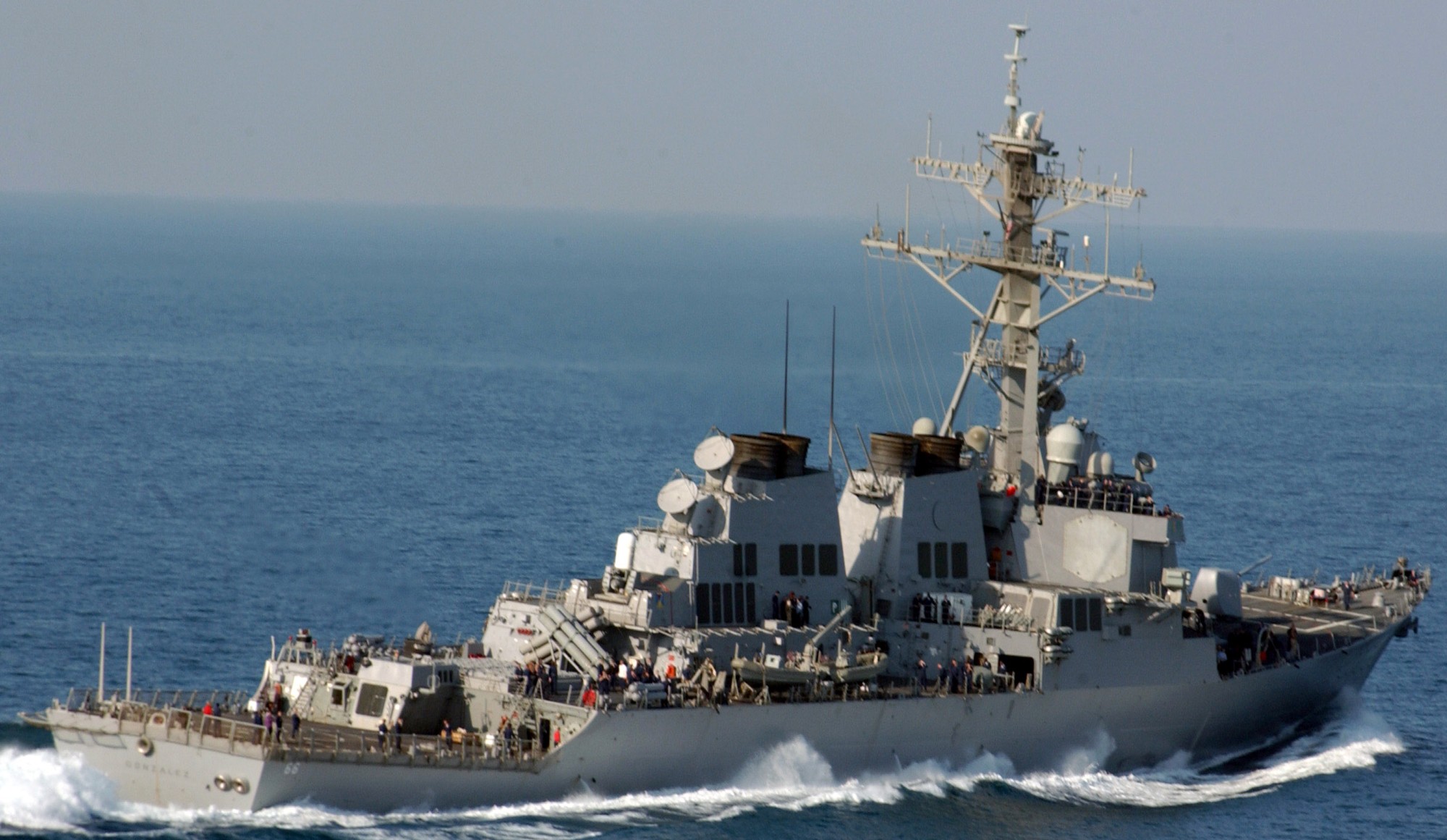 ddg-66 uss gonzalez guided missile destroyer persian gulf 2005 68