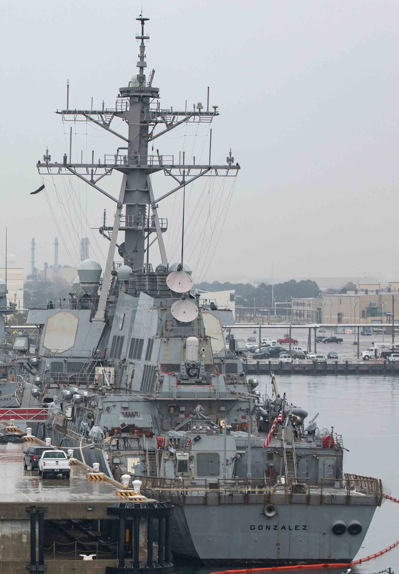 ddg-66 uss gonzalez guided missile destroyer naval station norfolk virginia 2022 92