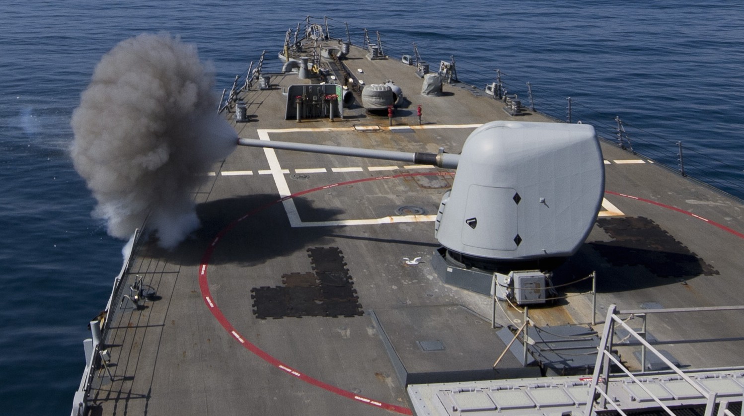 ddg-67 uss cole guided missile destroyer arleigh burke class navy aegis 04 mk-45 5-inches gun fire exercise