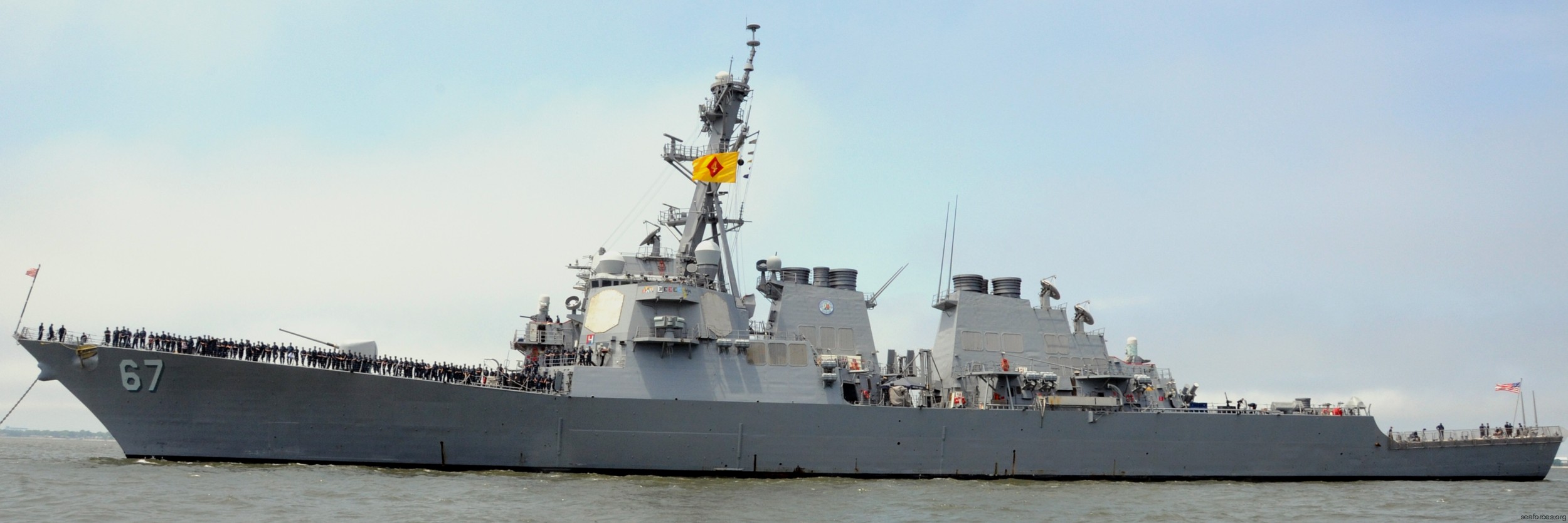 ddg-67 uss cole guided missile destroyer arleigh burke class navy aegis 06 naval station norfolk virginnia