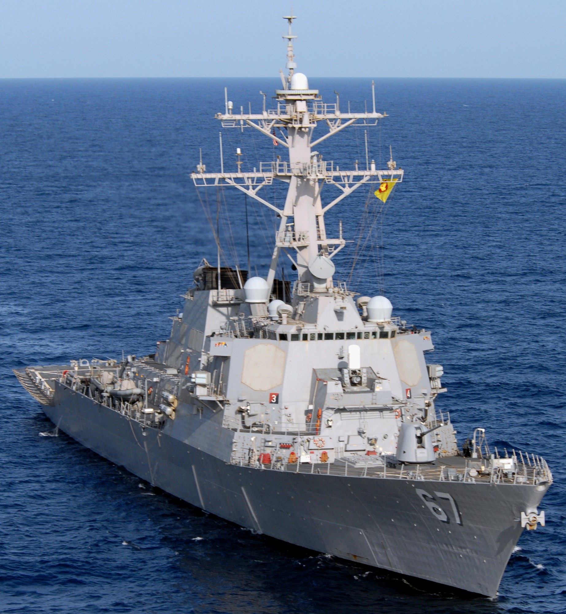 ddg-67 uss cole guided missile destroyer arleigh burke class navy aegis 33 gulf of aden