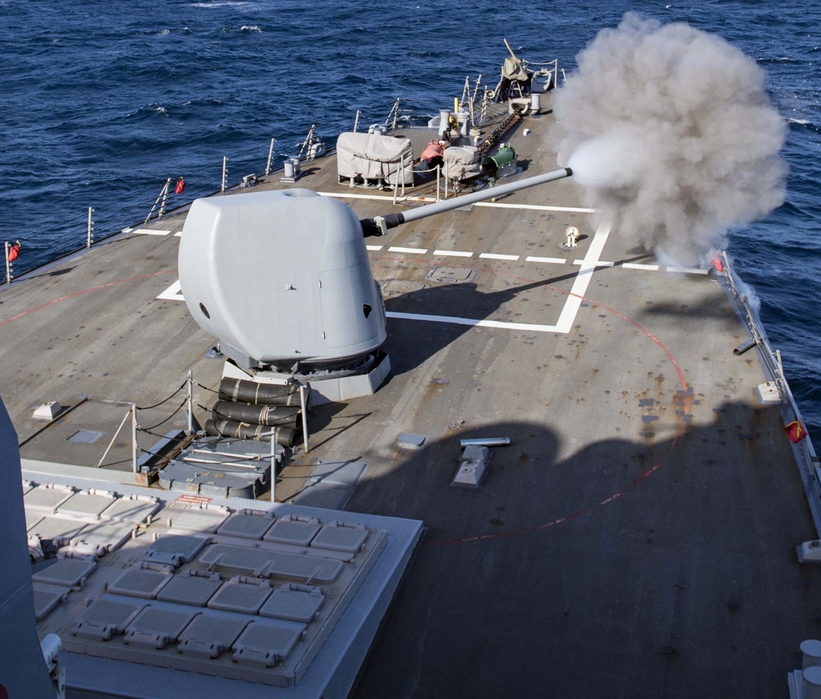 ddg-78 uss porter guided missile destroyer arleigh burke class aegis 50 mk.45 gun fire